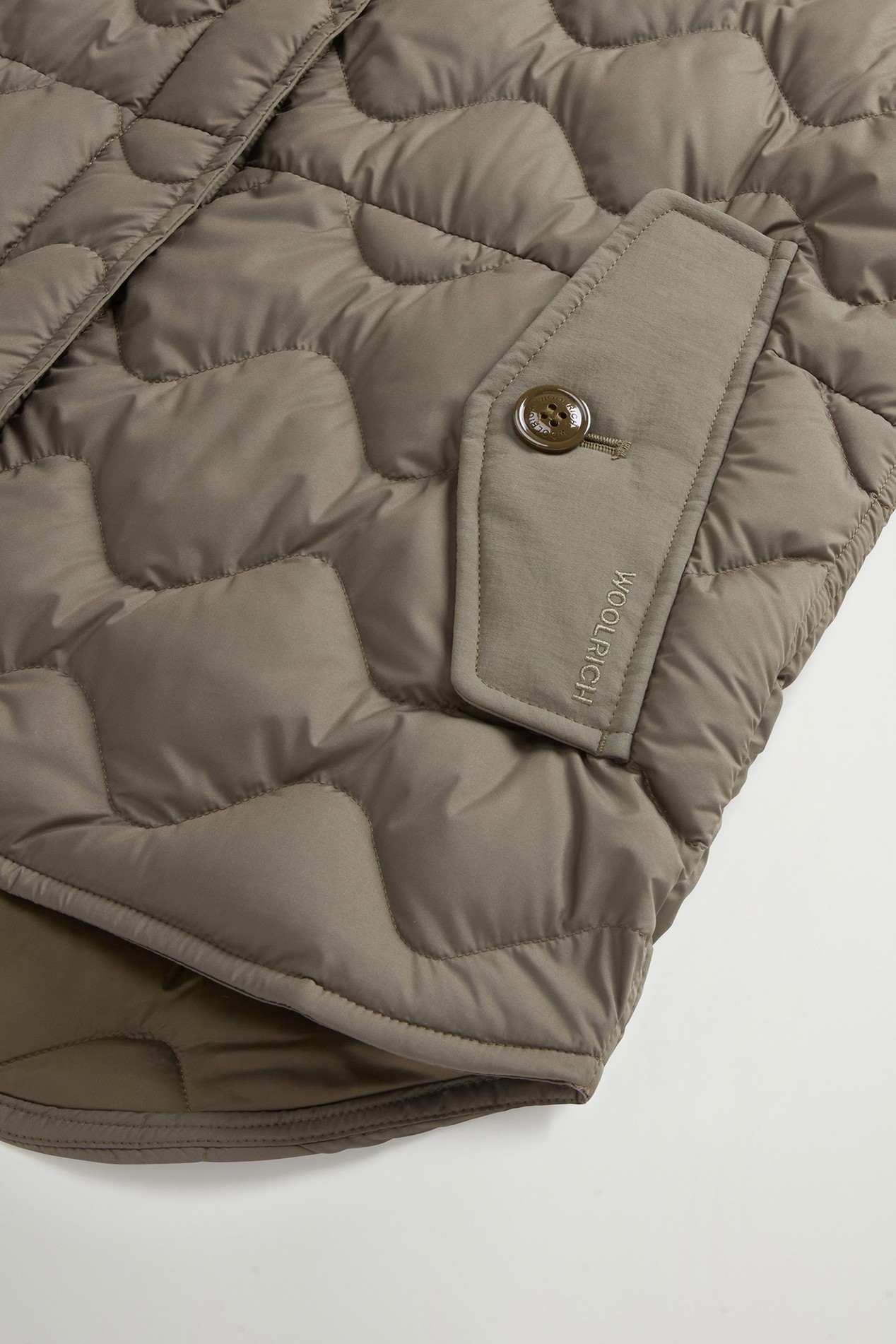 Quilted Microfiber Heritage Vest Green photo 7 | Woolrich