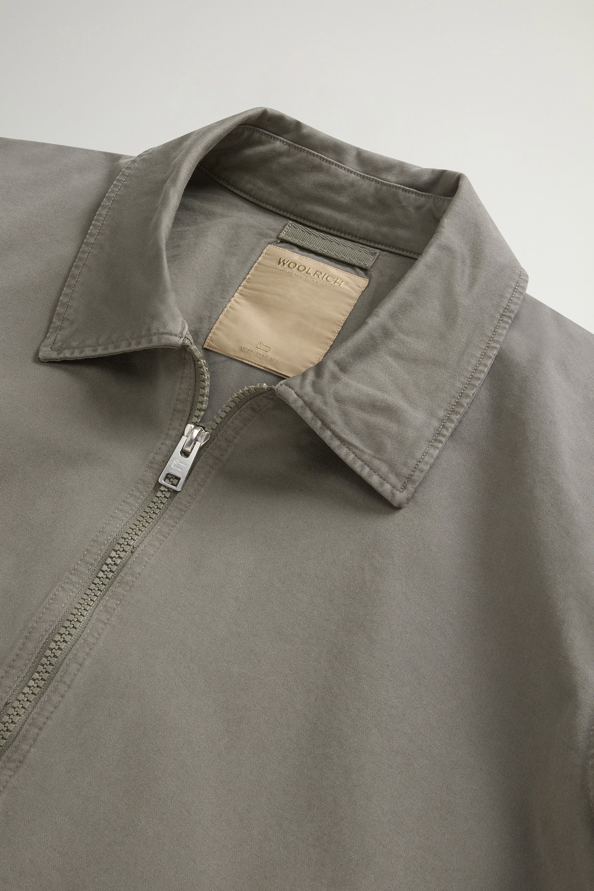 Garment-Dyed Timber Overshirt in Cotton Twill Green photo 6 | Woolrich