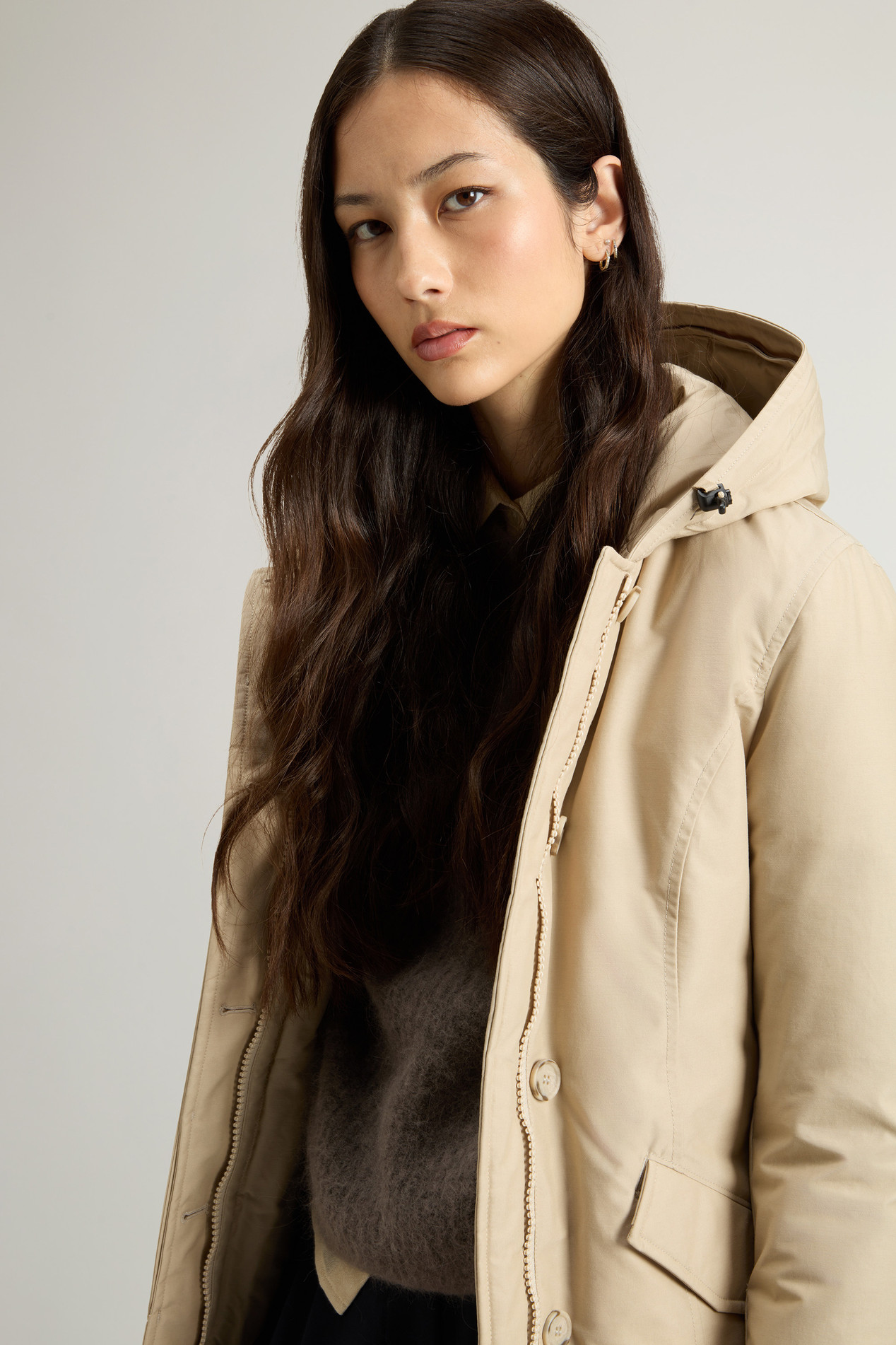 Arctic Parka in Ramar Cloth with Detachable Fur Trim Beige photo 4 | Woolrich