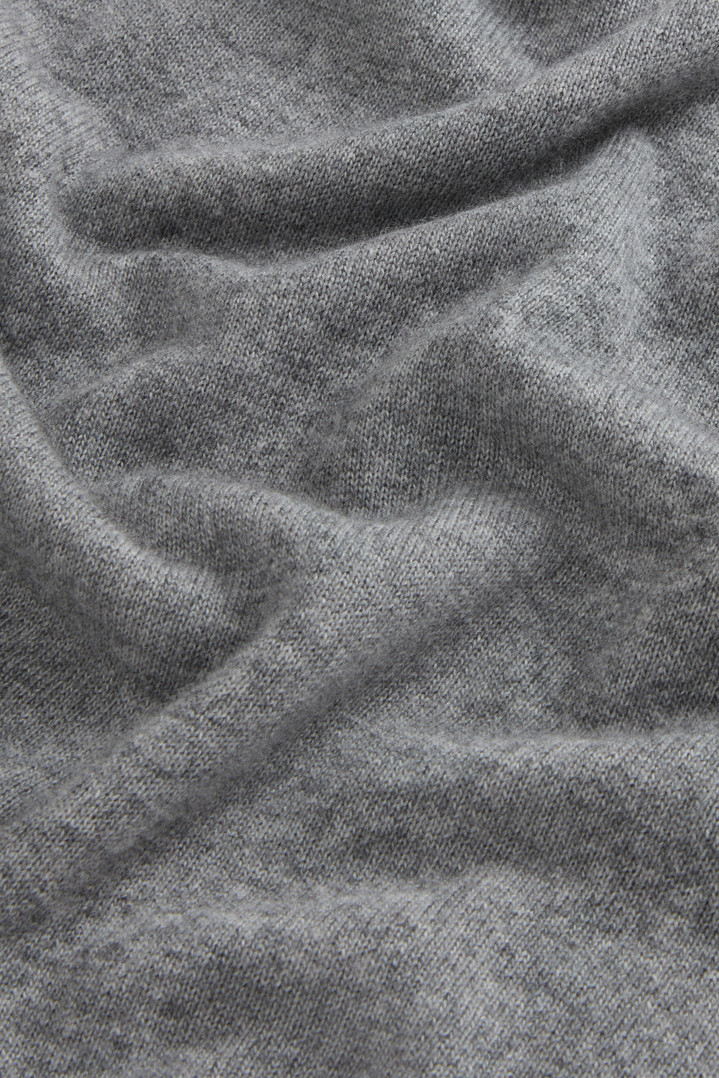 Crewneck Sweater in Virgin Wool and Cashmere Blend Gray photo 6 | Woolrich