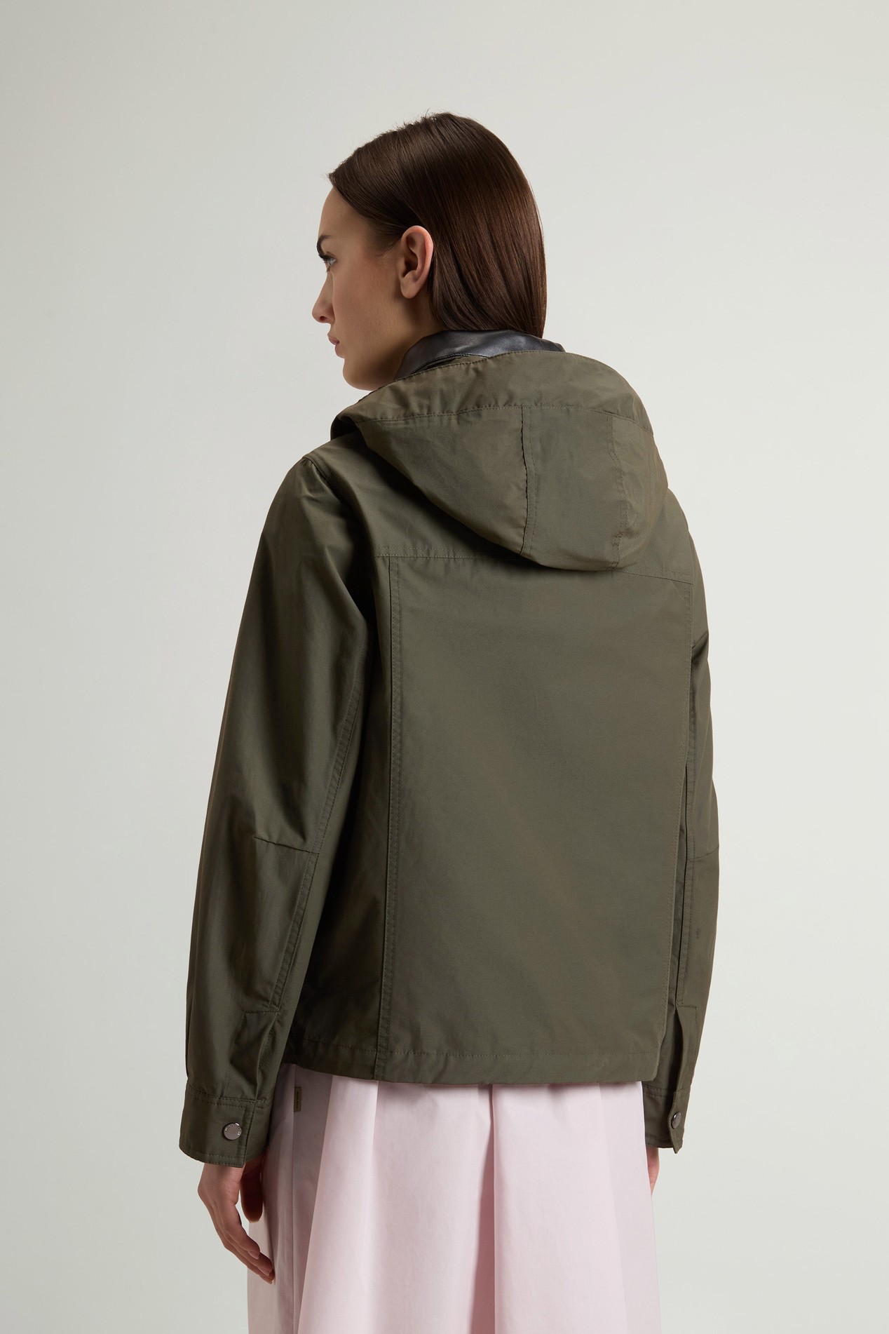 Dundee Jacket in Superwax Cotton Green photo 3 | Woolrich