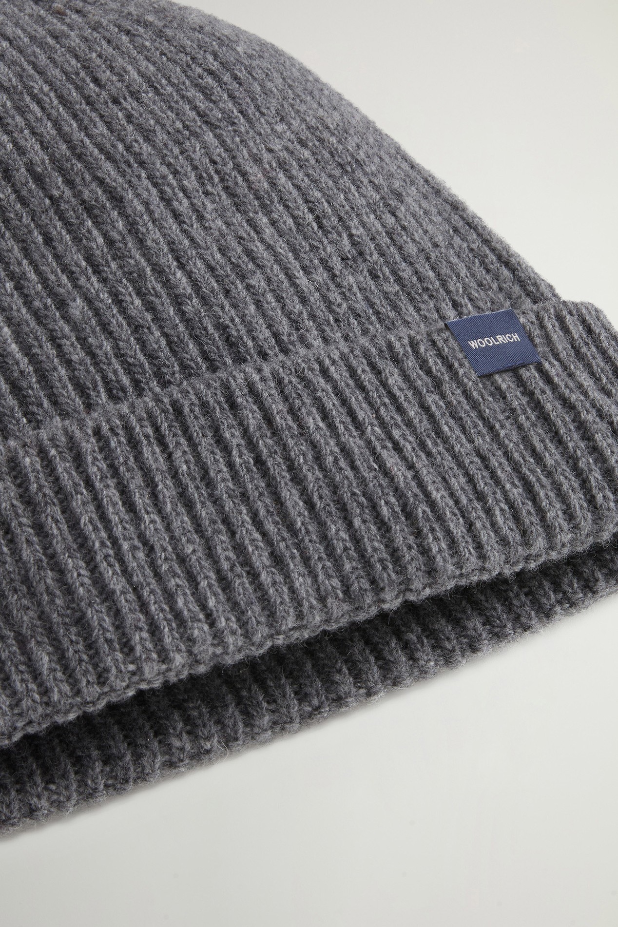 CASHMERE BLEND BEANIE Gray photo 4 | Woolrich