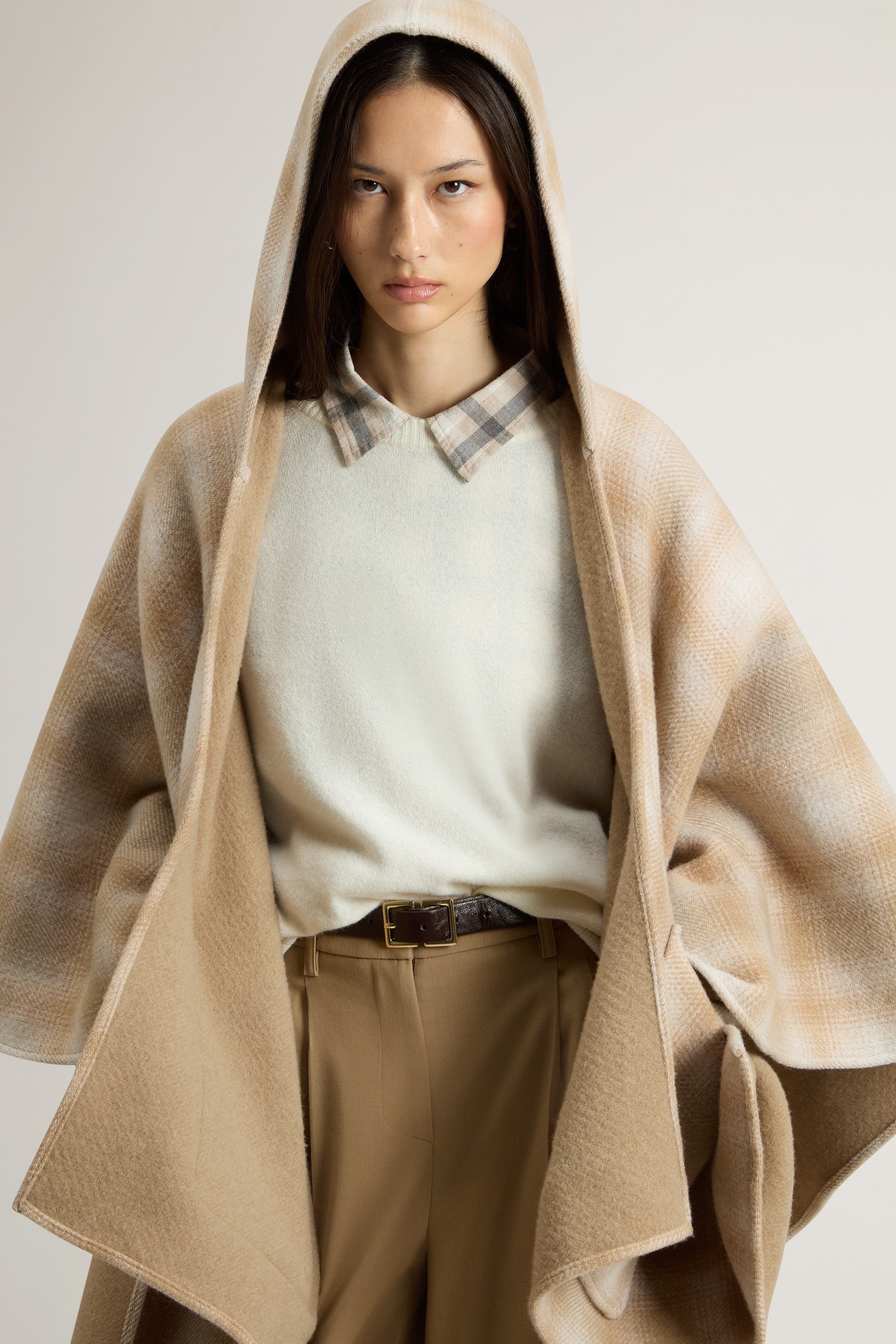 HOMBRE WOOL BLEND CAPE Beige photo 3 | Woolrich