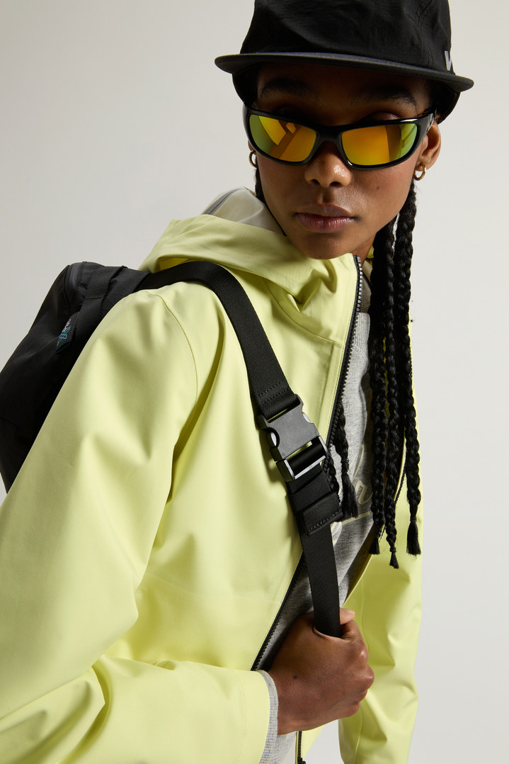 Waterproof Light Stretch Jacket Yellow photo 4 | Woolrich