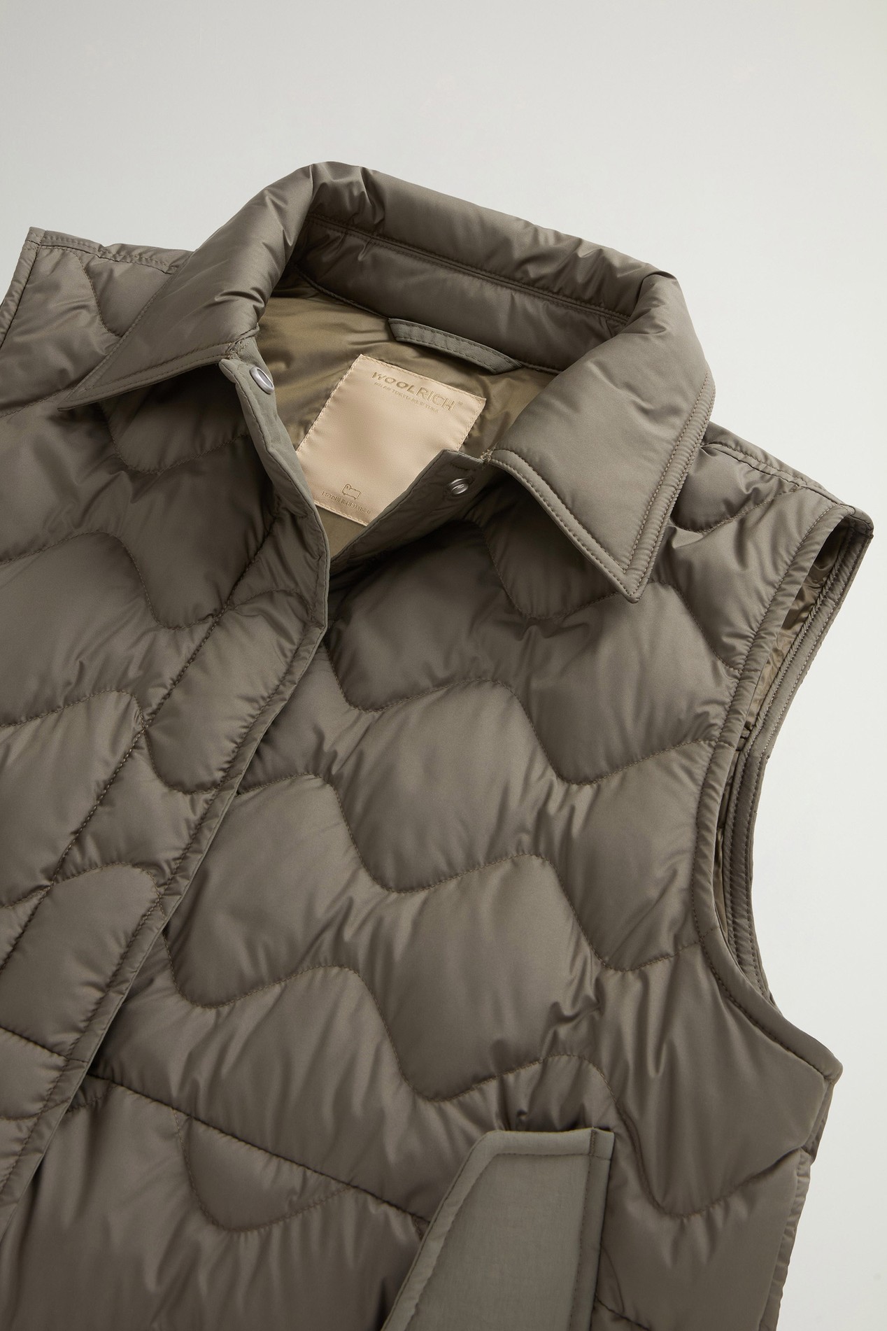 Quilted Microfiber Heritage Vest Green photo 6 | Woolrich