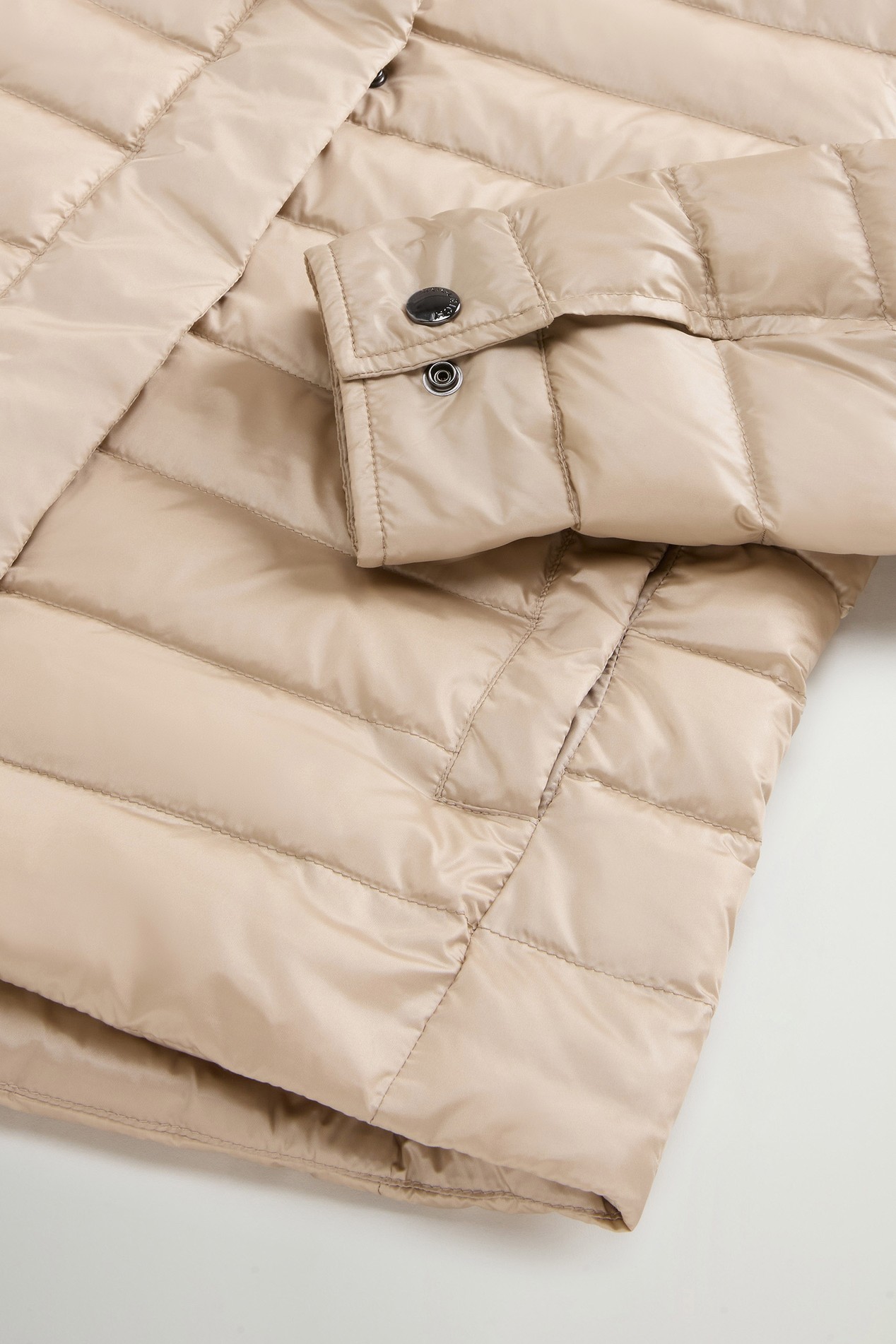 Lightweight Down Jacket in Liquid Nylon Beige photo 7 | Woolrich