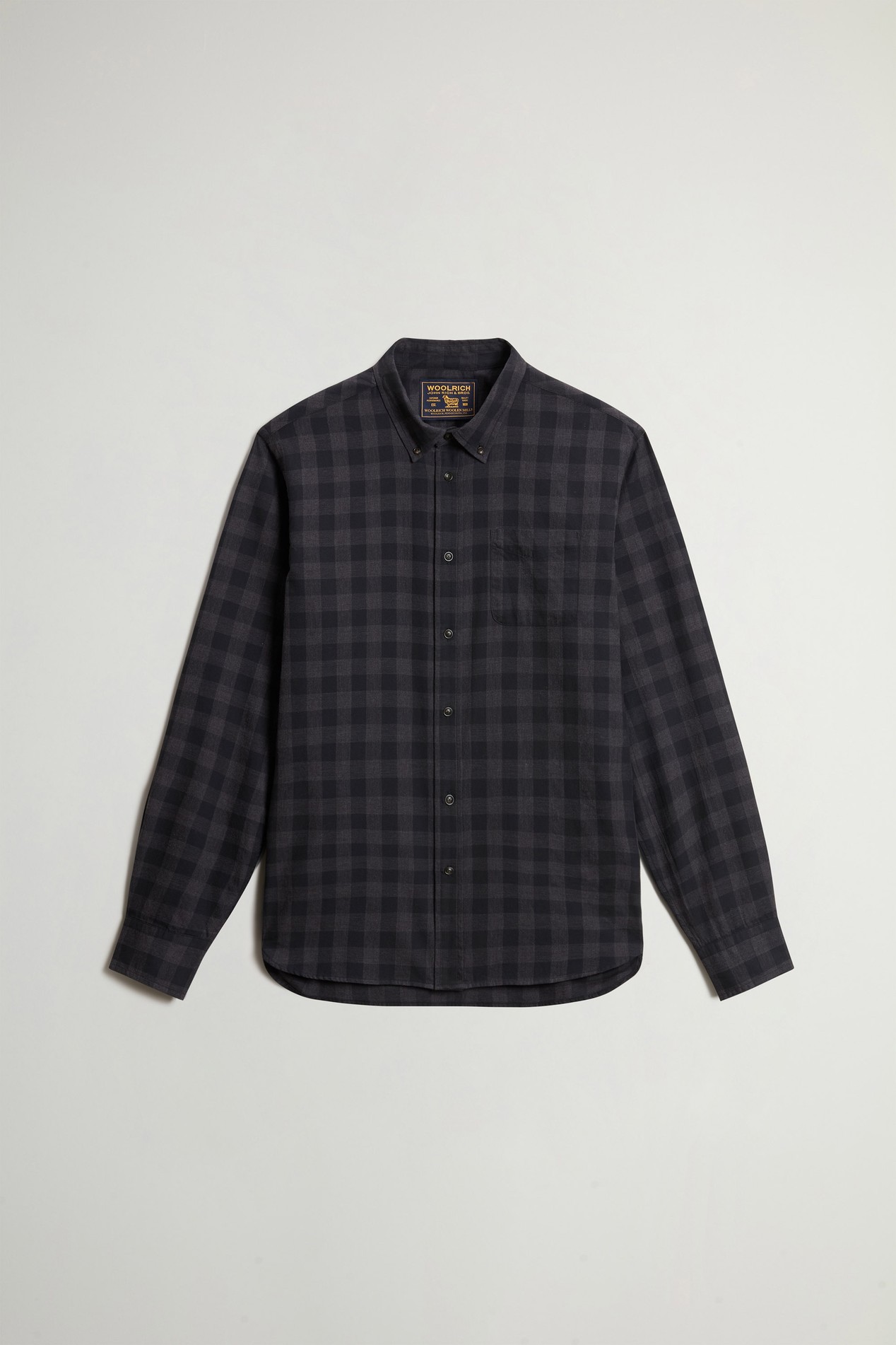 Button-Down Checked Shirt in Pure Cotton Flannel Gray photo 5 | Woolrich