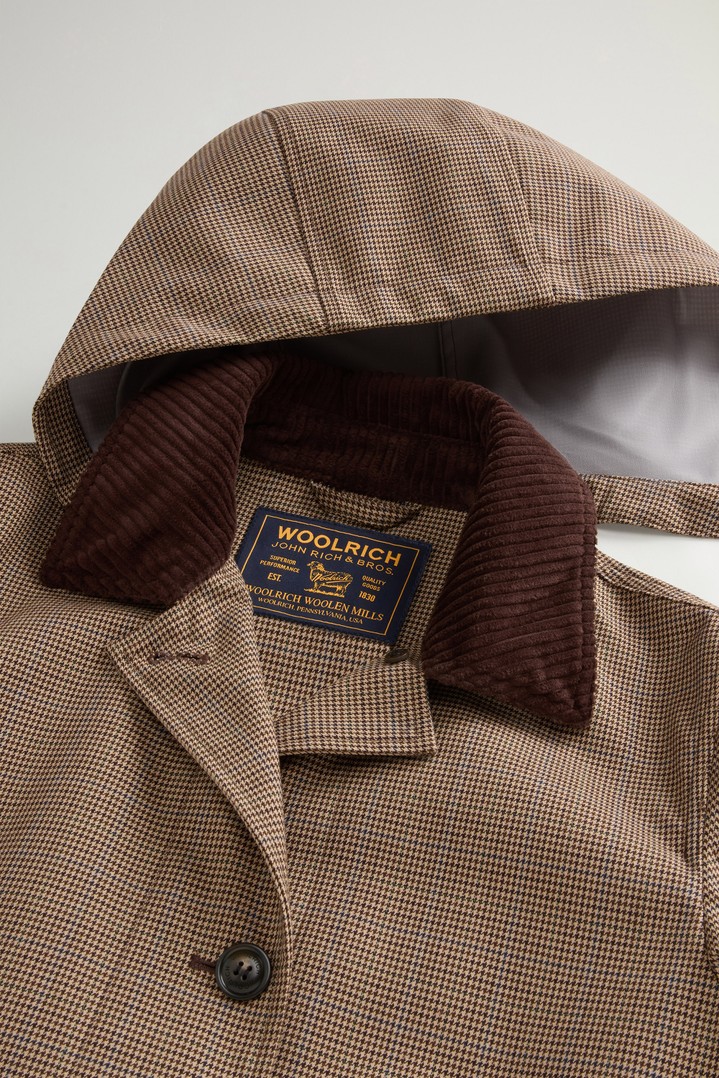 Coat in Yarn-Dyed Three-Layered Fabric with Removable Hood Brown photo 6 | Woolrich