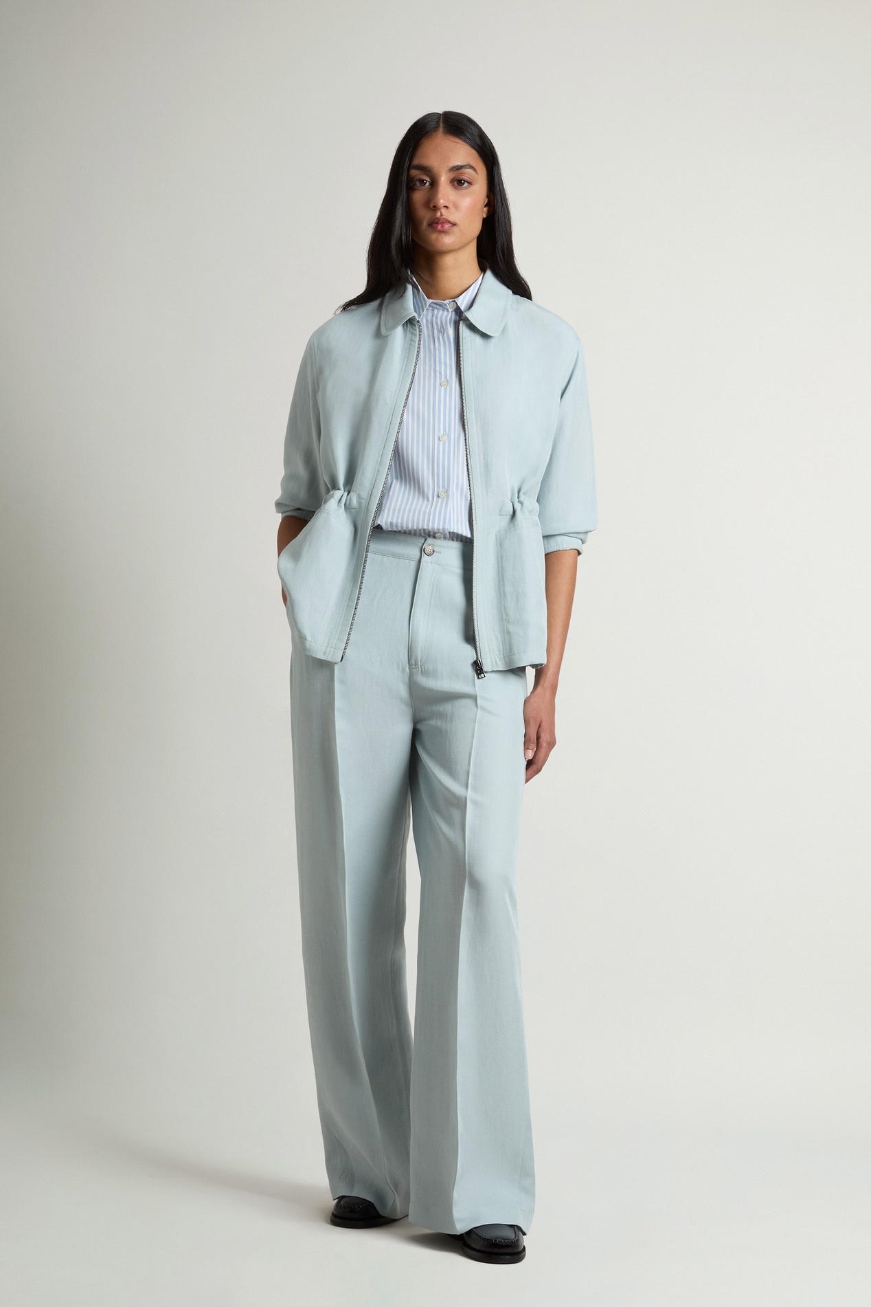 Overshirt in Linen Blend Blue photo 2 | Woolrich