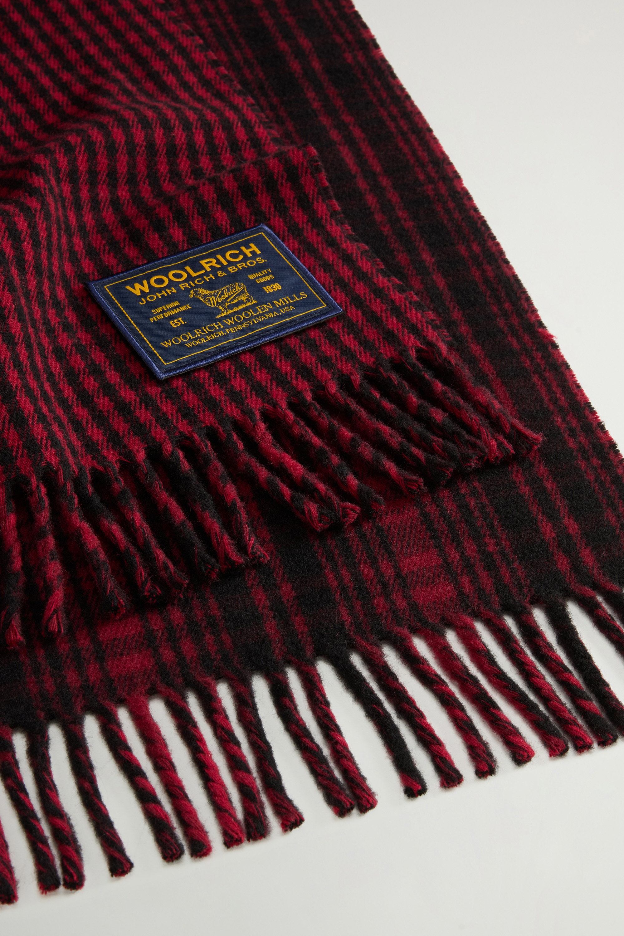 WOOL CHECK CAPE Red photo 4 | Woolrich
