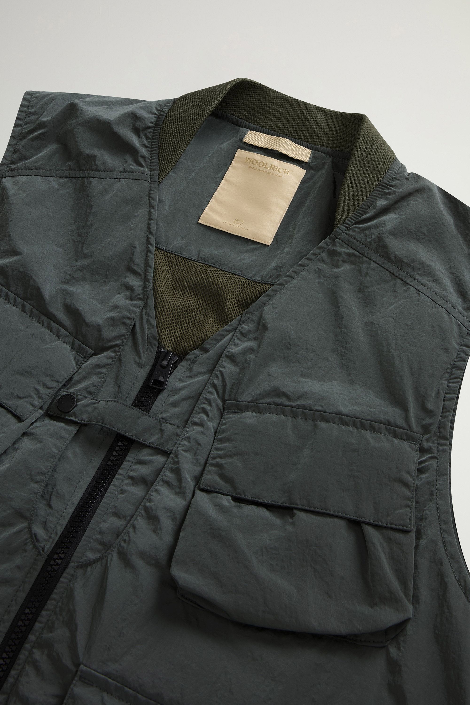 Vest in Olmetex Nylon Green photo 6 | Woolrich