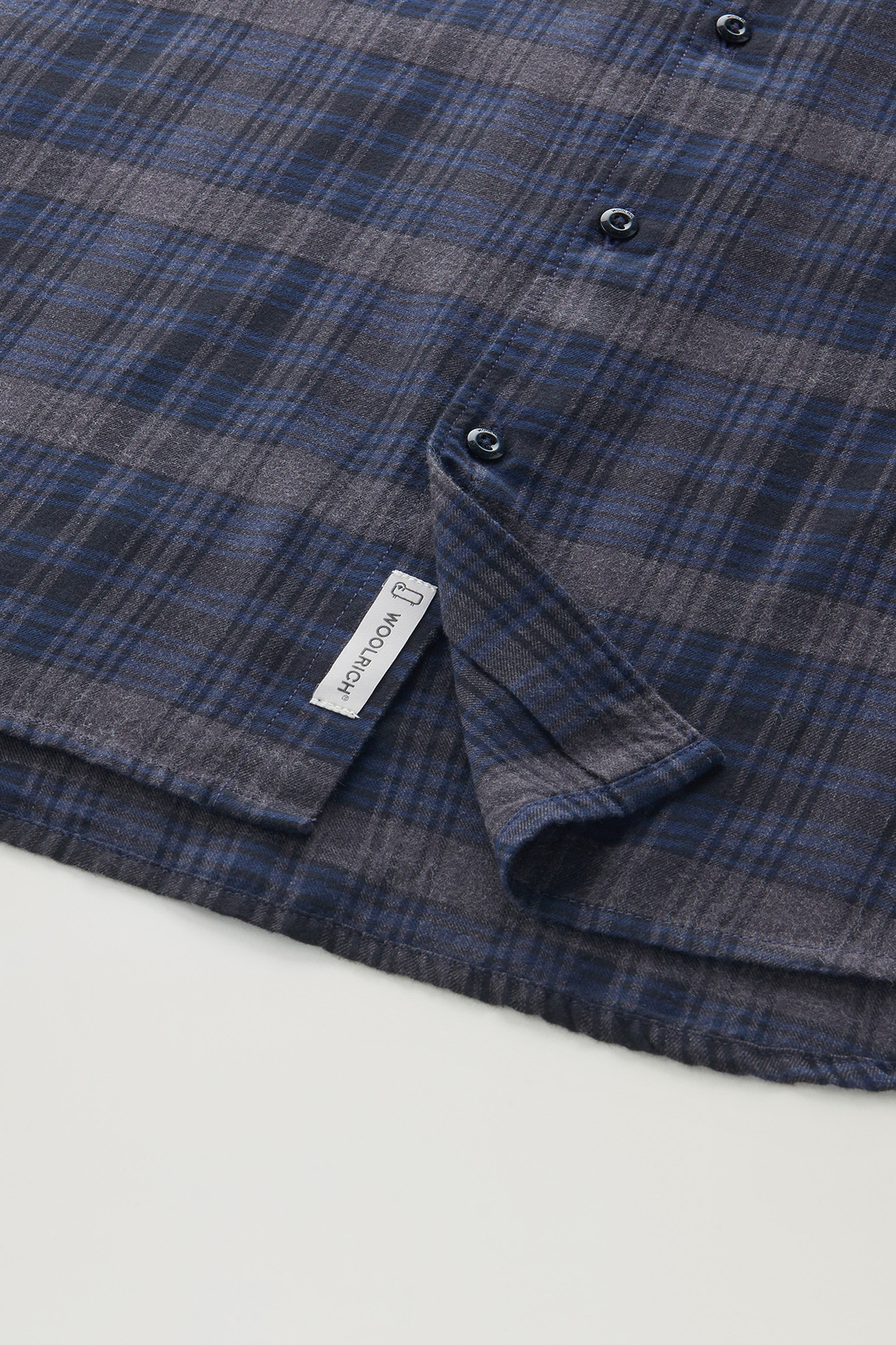 Plaid Shirt in Lightweight Flannel Blue photo 4 | Woolrich