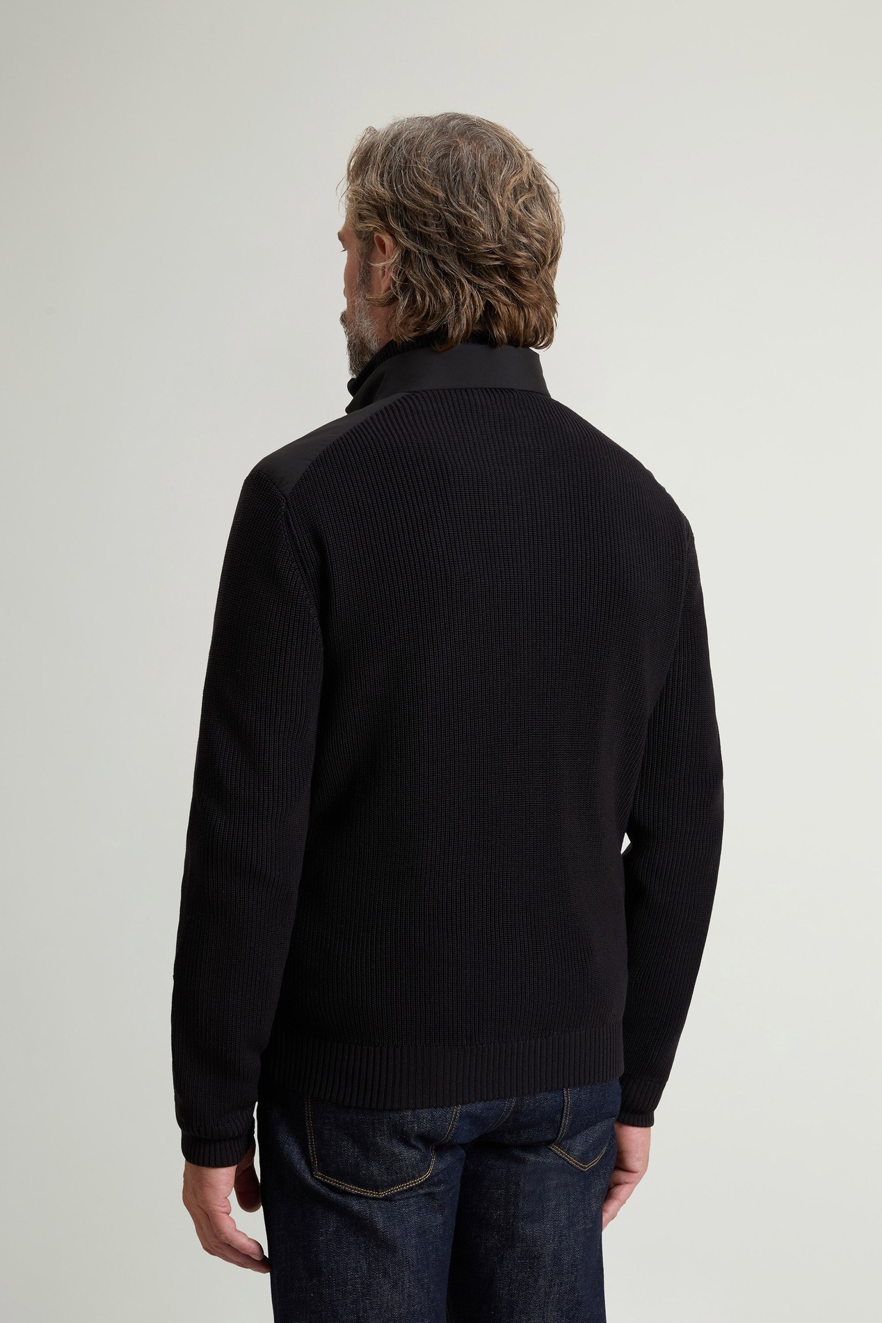 Hybrid Jacket in Cloud Poly Black photo 3 | Woolrich