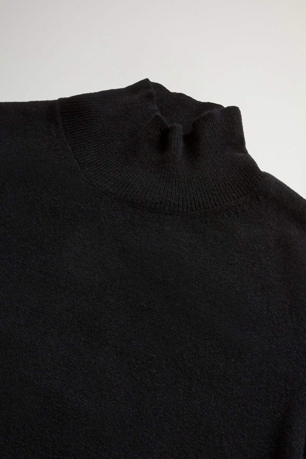 Dress in Virgin Wool and Cashmere Blend Black photo 6 | Woolrich