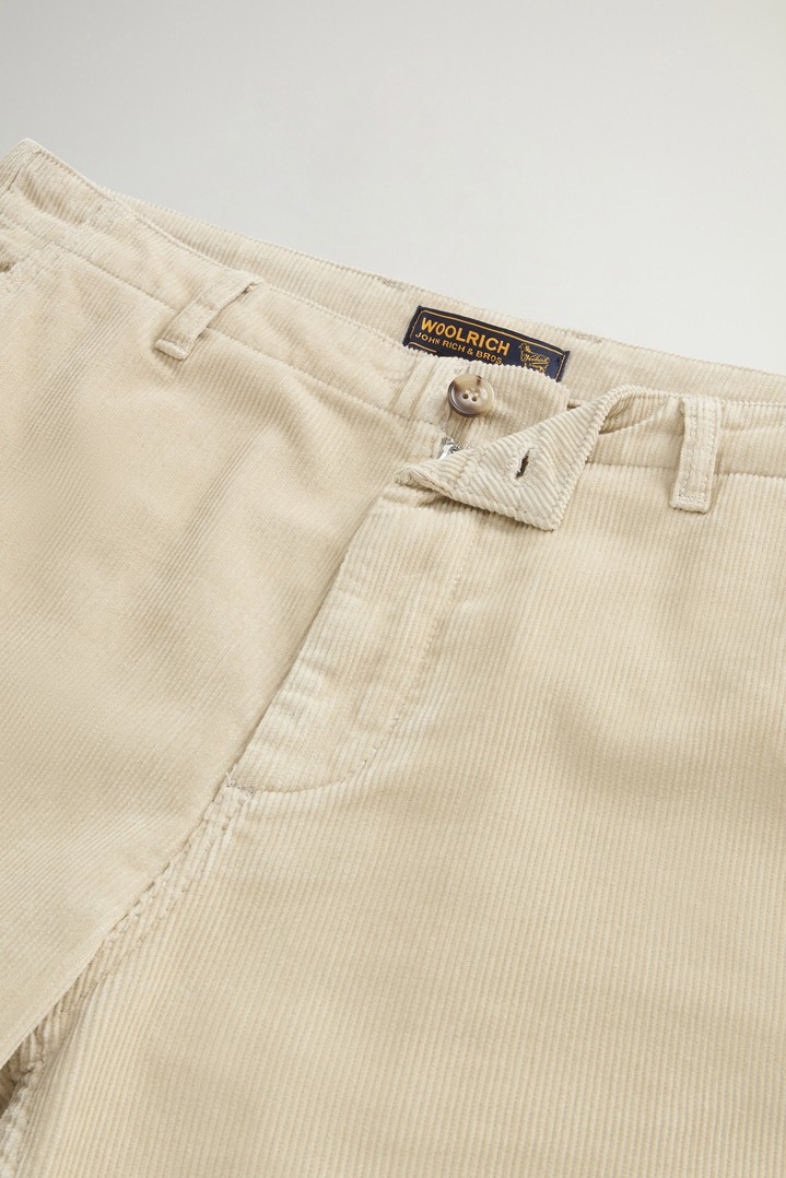 Chinohose aus geripptem reinem Baumwollcord Beige photo 2 | Woolrich
