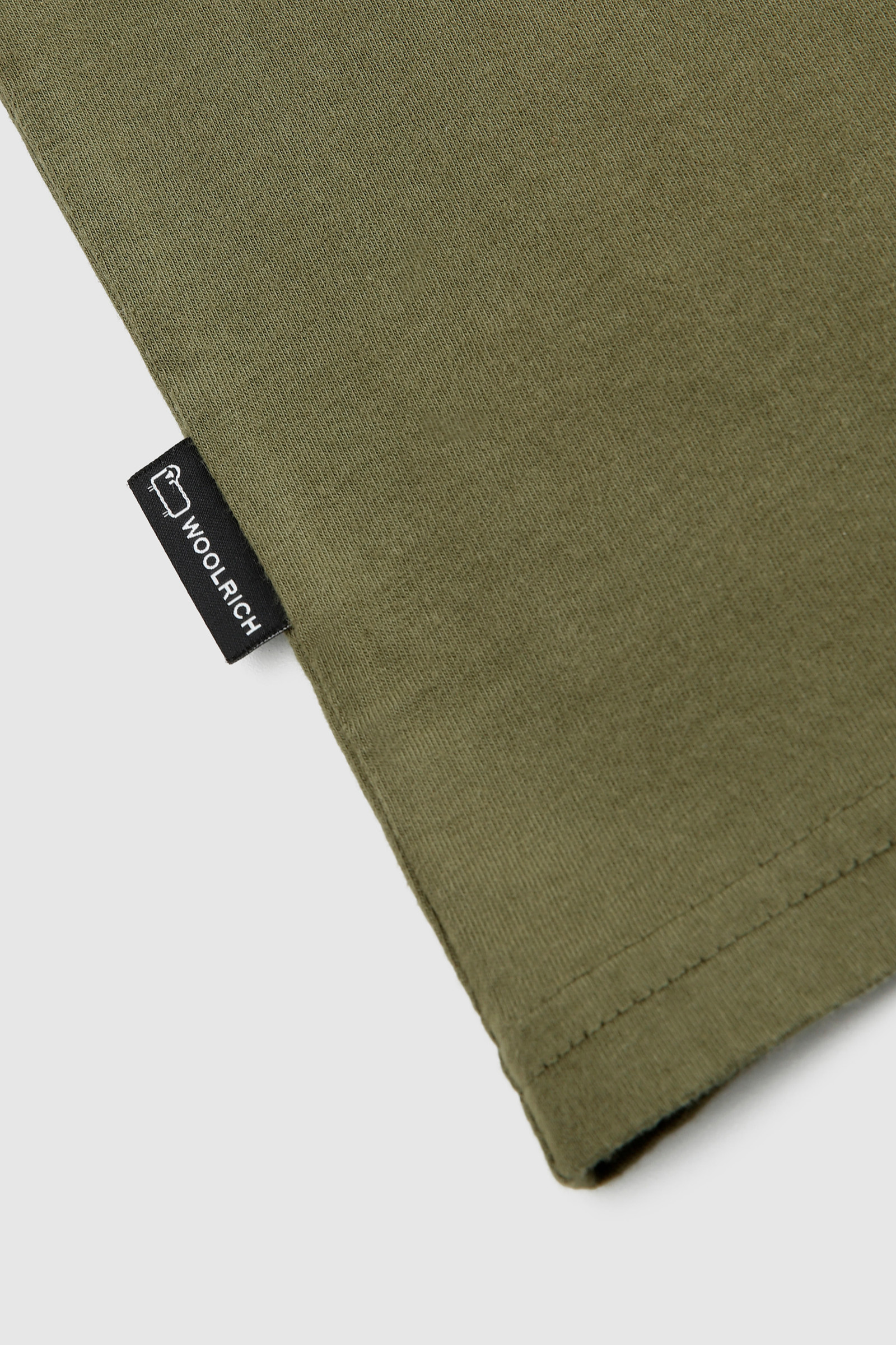 T-shirt with chest pocket Green photo 6 | Woolrich