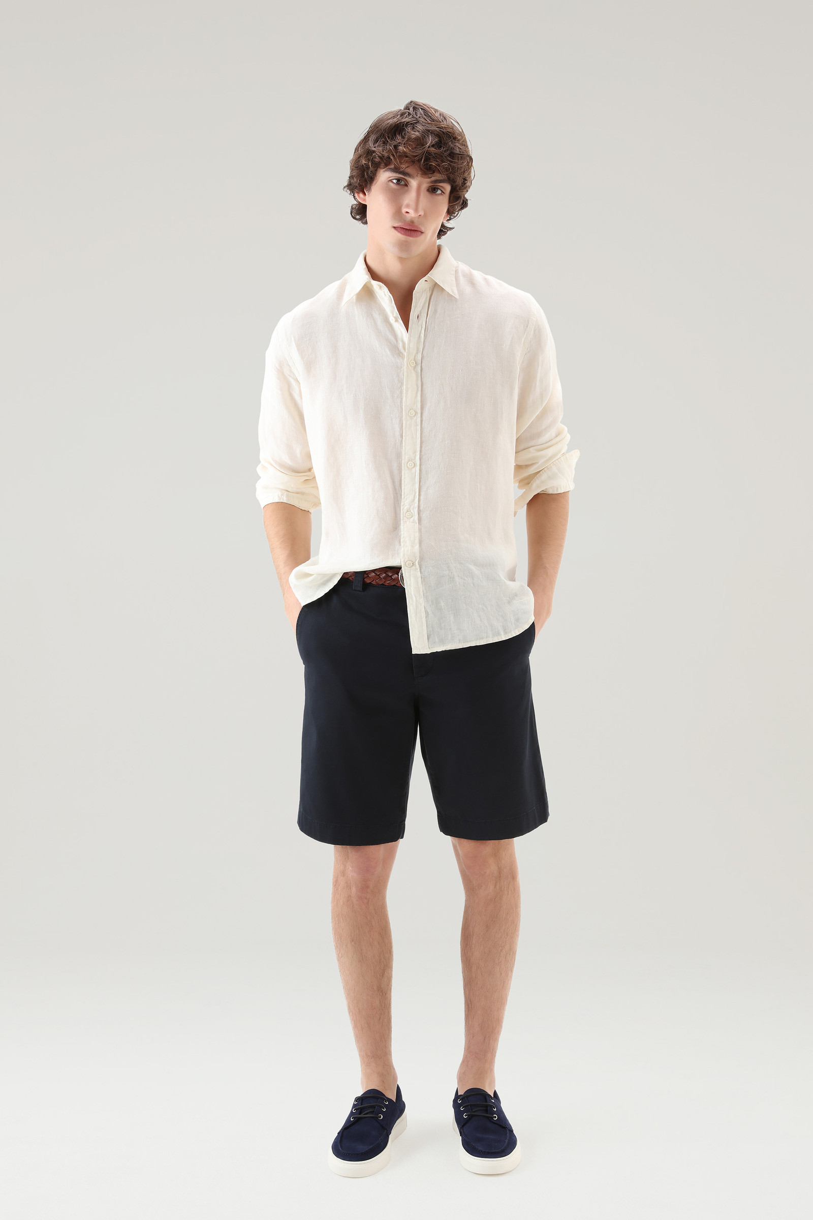 Camicia in puro lino tinta in capo bianco photo 2 | Woolrich