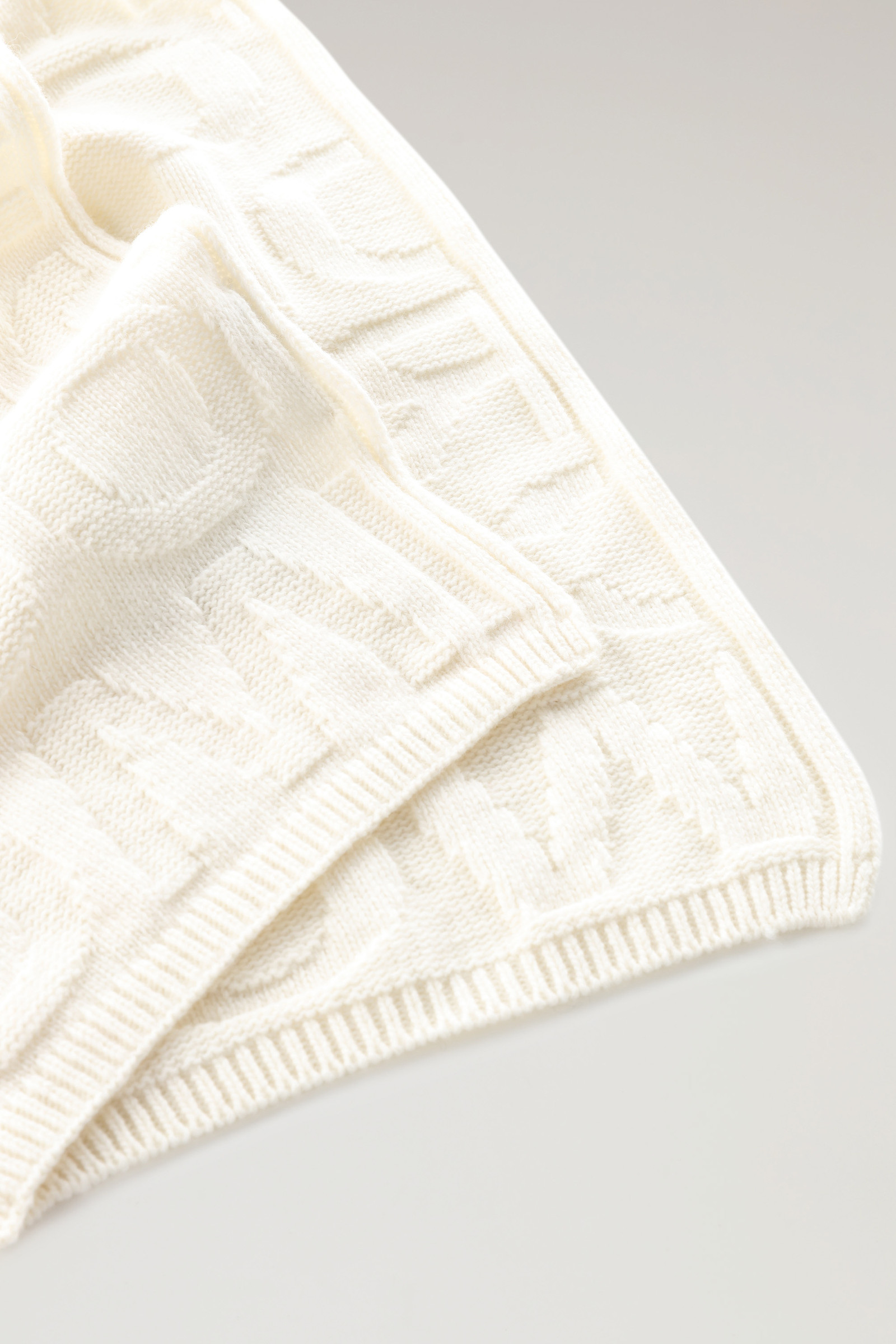 Kids' Monogram Scarf in Merino Wool Blend Beige photo 3 | Woolrich