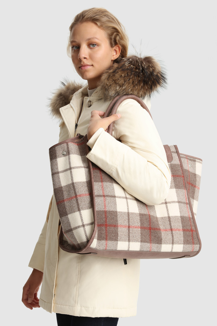 Oversized wool Tote Bag with check pattern
