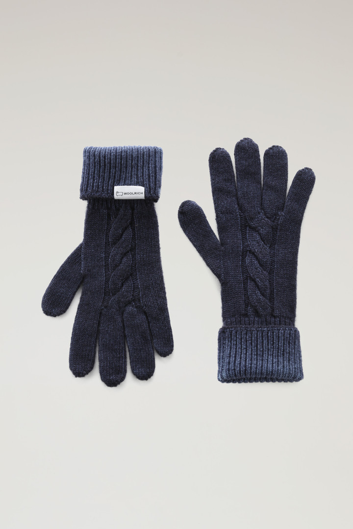 navy cable knit gloves