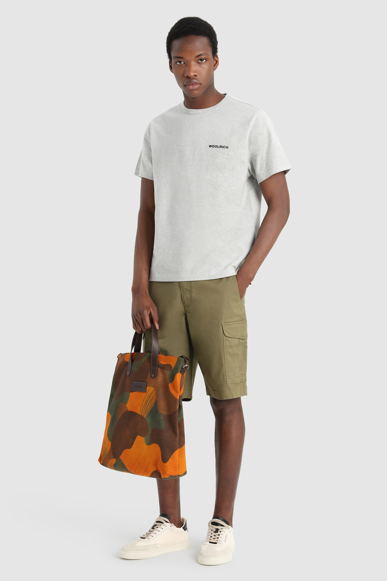 T-Shirt mit Aufdruck auf der Rückseite Grau photo 3 | Woolrich