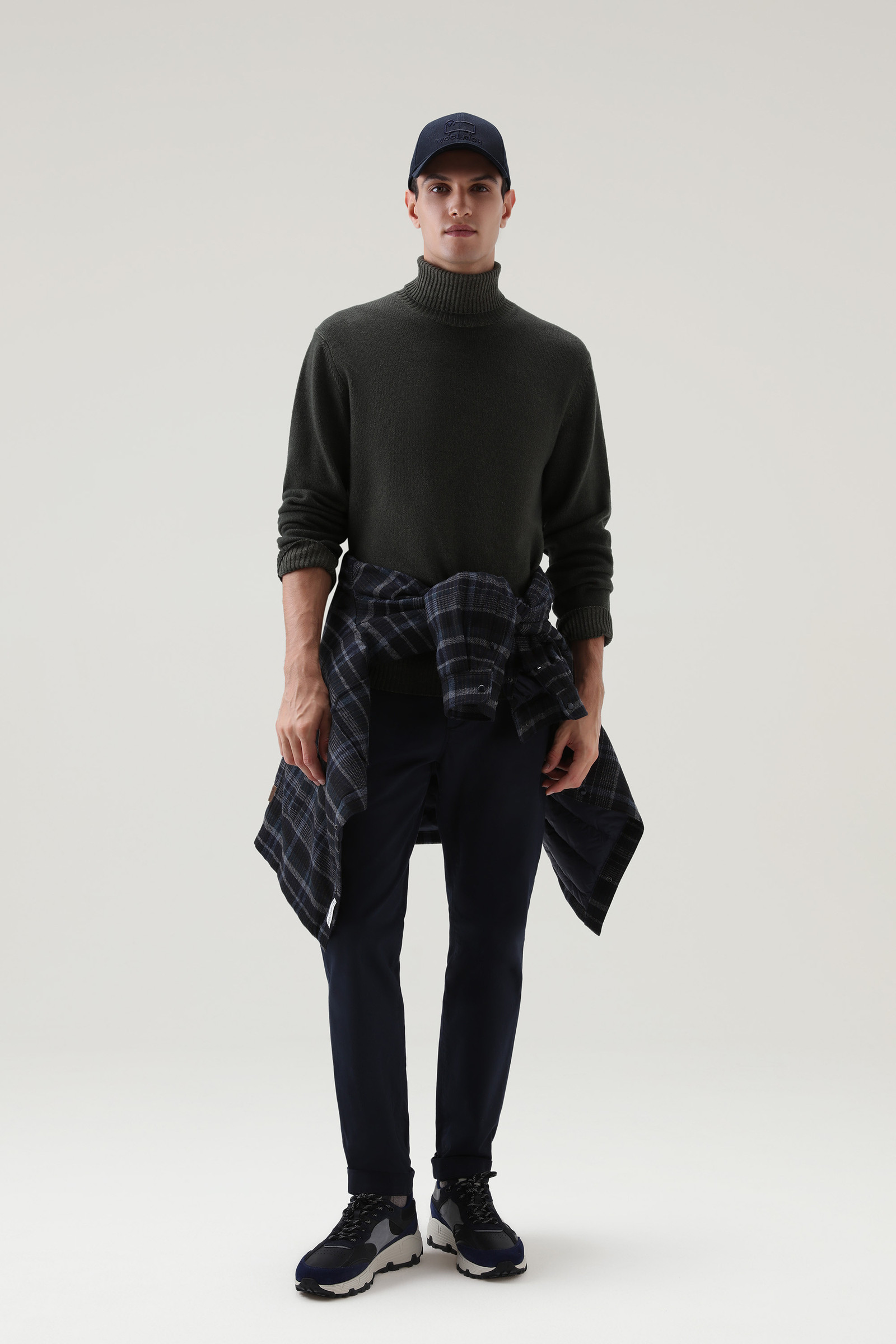 Garment-dyed Turtleneck Sweater in Pure Virgin Wool Green photo 2 | Woolrich