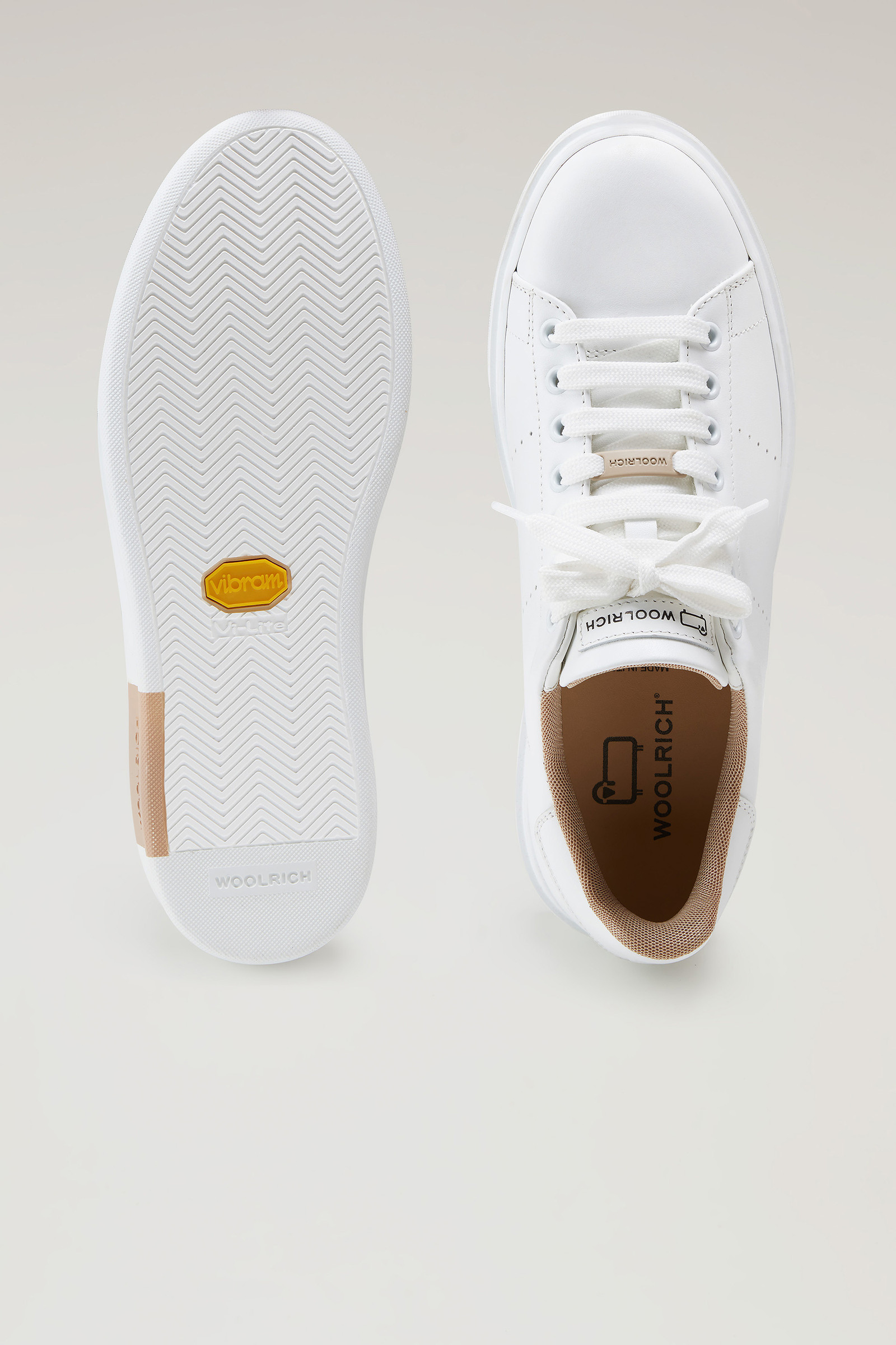 Sneakers Classic Court aus weichem Leder mit Kontrastfutter weiß photo 4 | Woolrich
