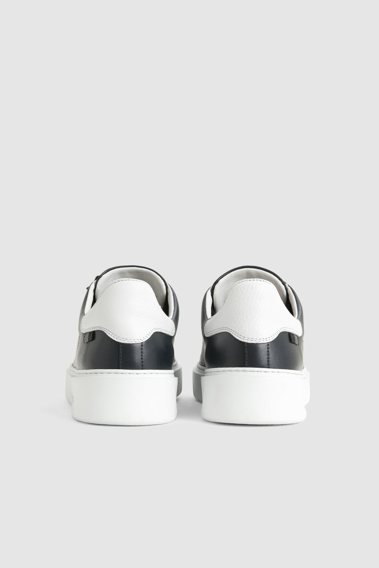 Leather Classic Court sneakers