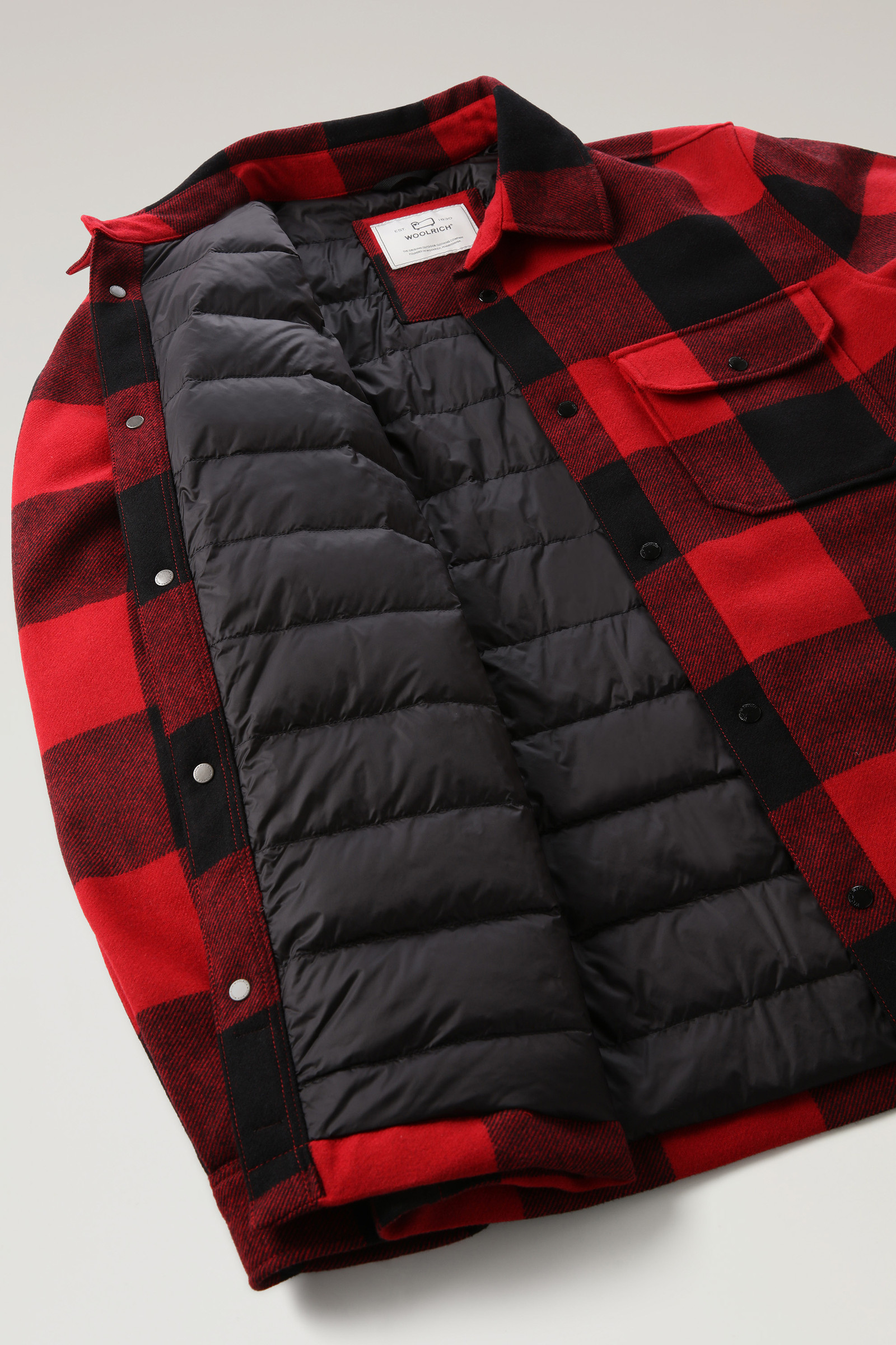 Gestepptes Alaska-Karo-Overshirt aus recycelter Wolle Rot photo 10 | Woolrich