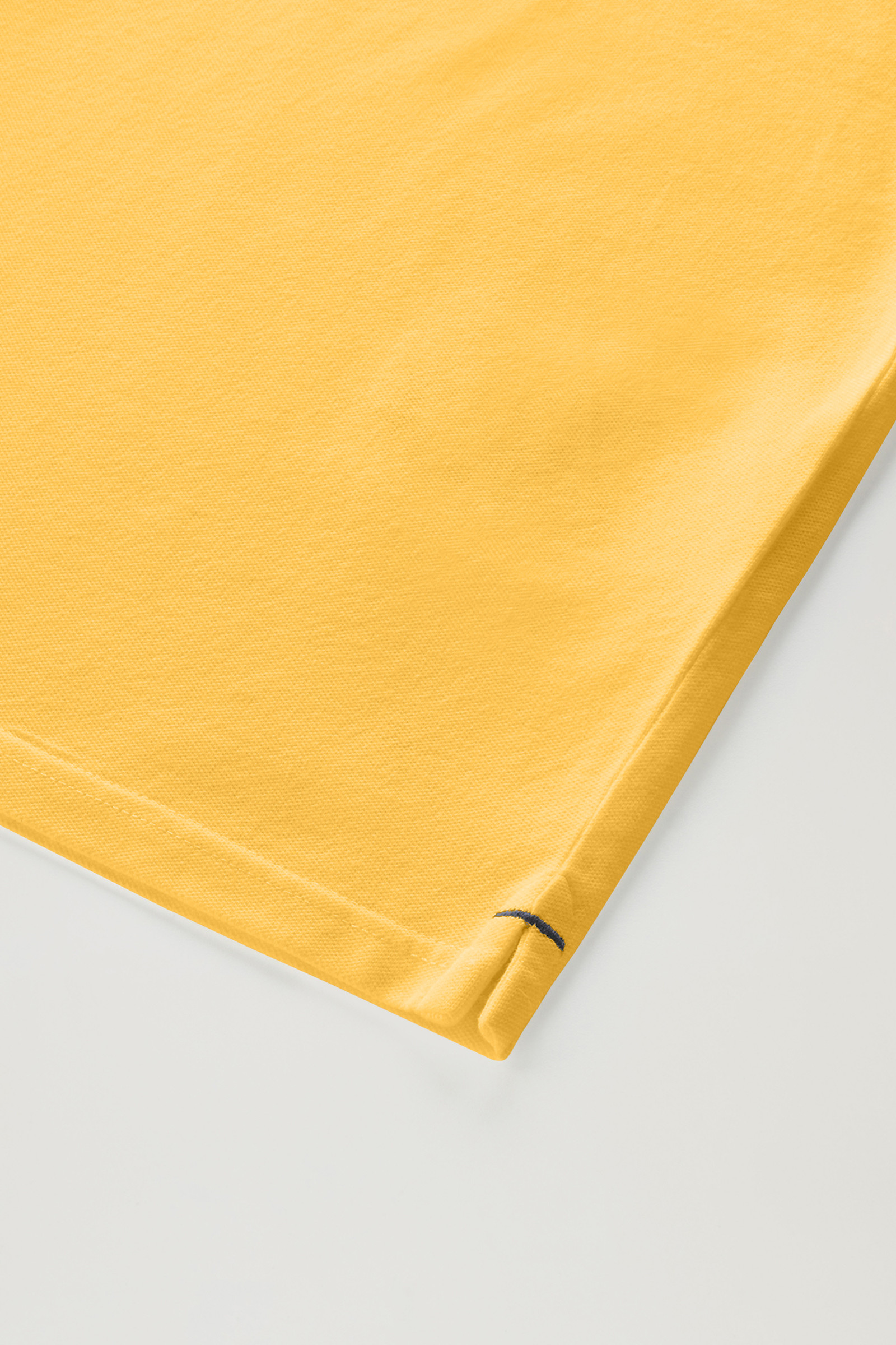 Polo Monterey de piqué de algodón elástico amarillo photo 7 | Woolrich