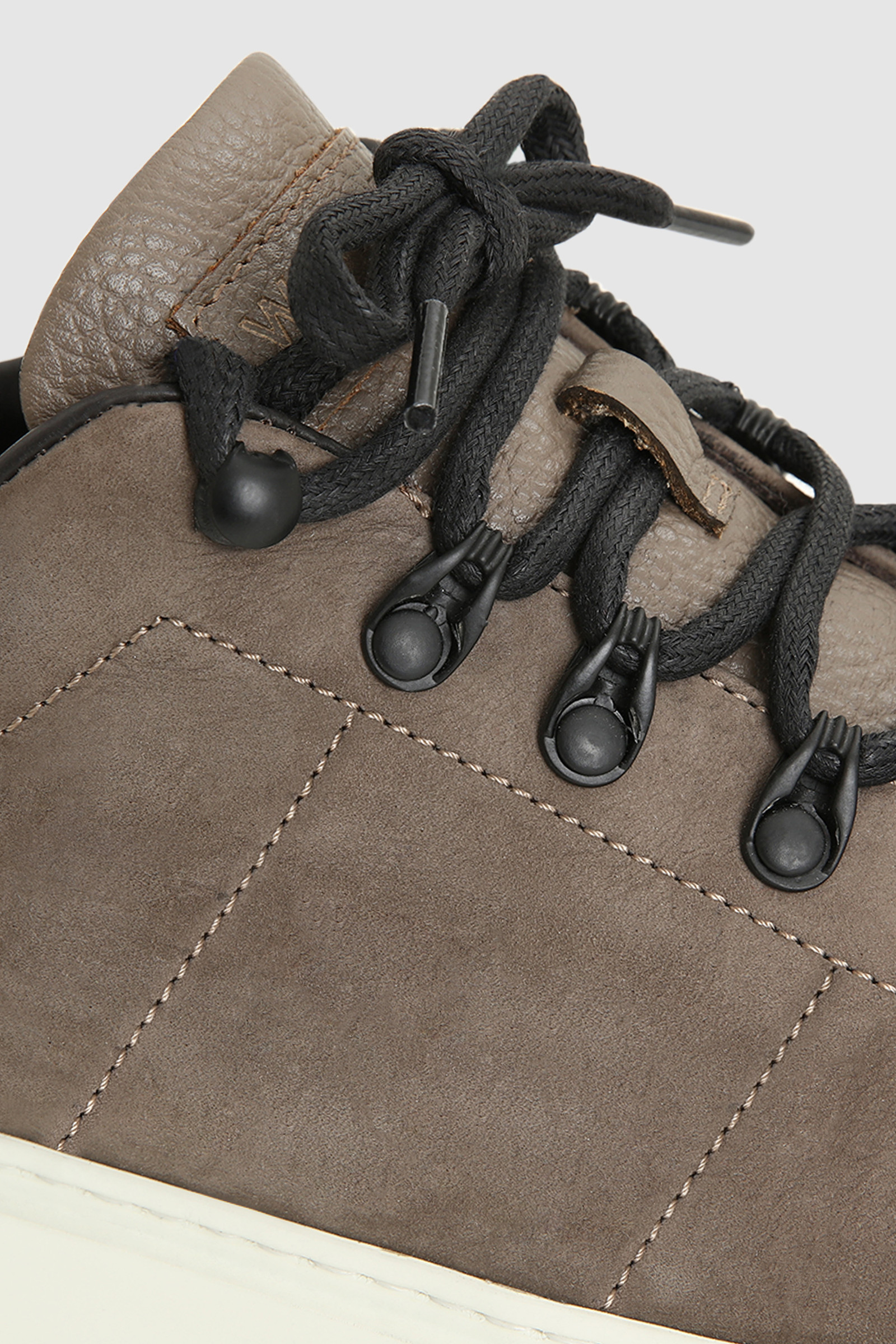 Classic Court Hiking nubuck sneakers