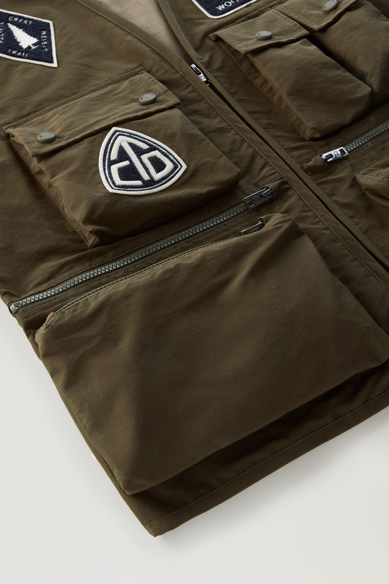 U.S. Trails Vest in Light Eco Ramar Green photo 8 | Woolrich