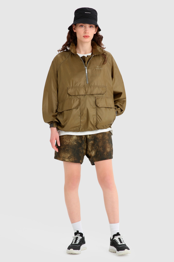 Fisherman Anorak in Pertex® Quantum Green photo 2 | Woolrich