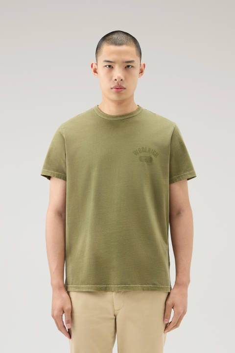 T-shirt tinta in capo in puro cotone Verde | Woolrich