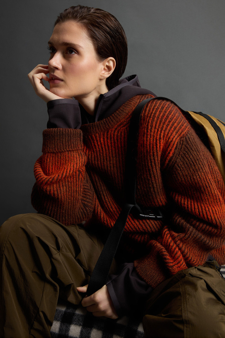 Pullover mit Rundhalsausschnitt aus Schurwollmischung by Todd Snyder Rot photo 7 | Woolrich