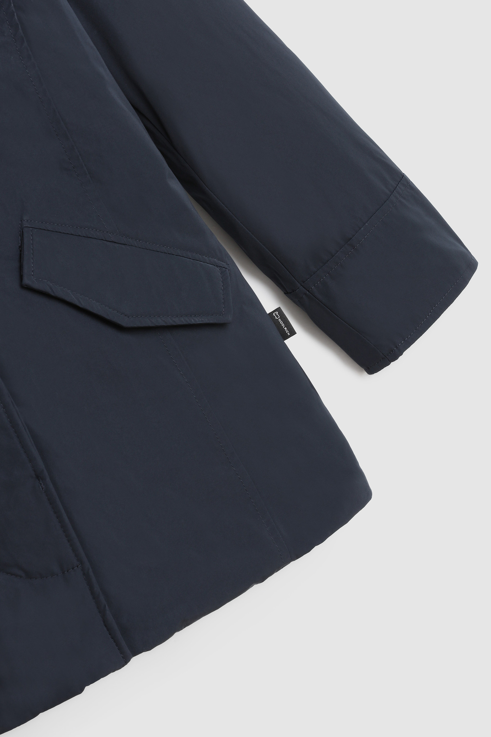 Luxuriöser Arctic Parka für Mädchen mit abnehmbarem Fell Blau photo 5 | Woolrich