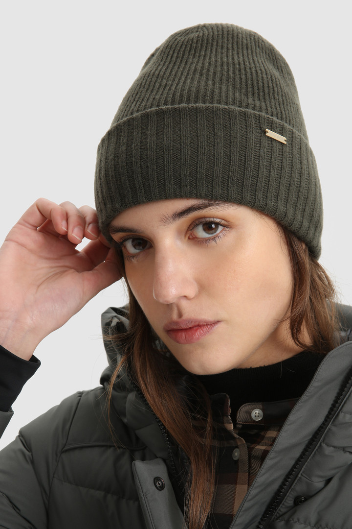 Bonnet en mélange de cachemire et de laine côtelée