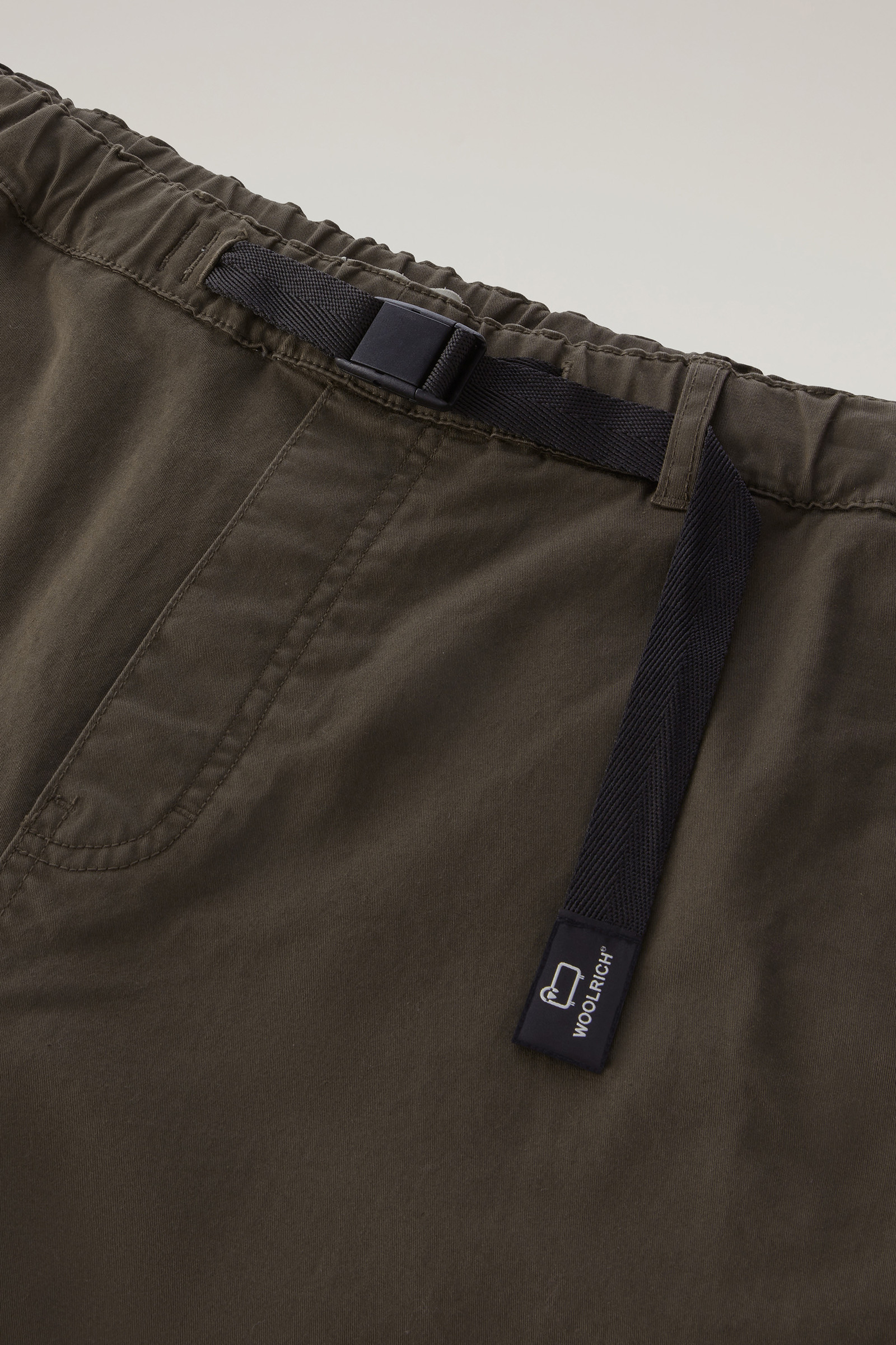 Garment-Dyed Chino Shorts in Stretch Cotton Green photo 5 | Woolrich