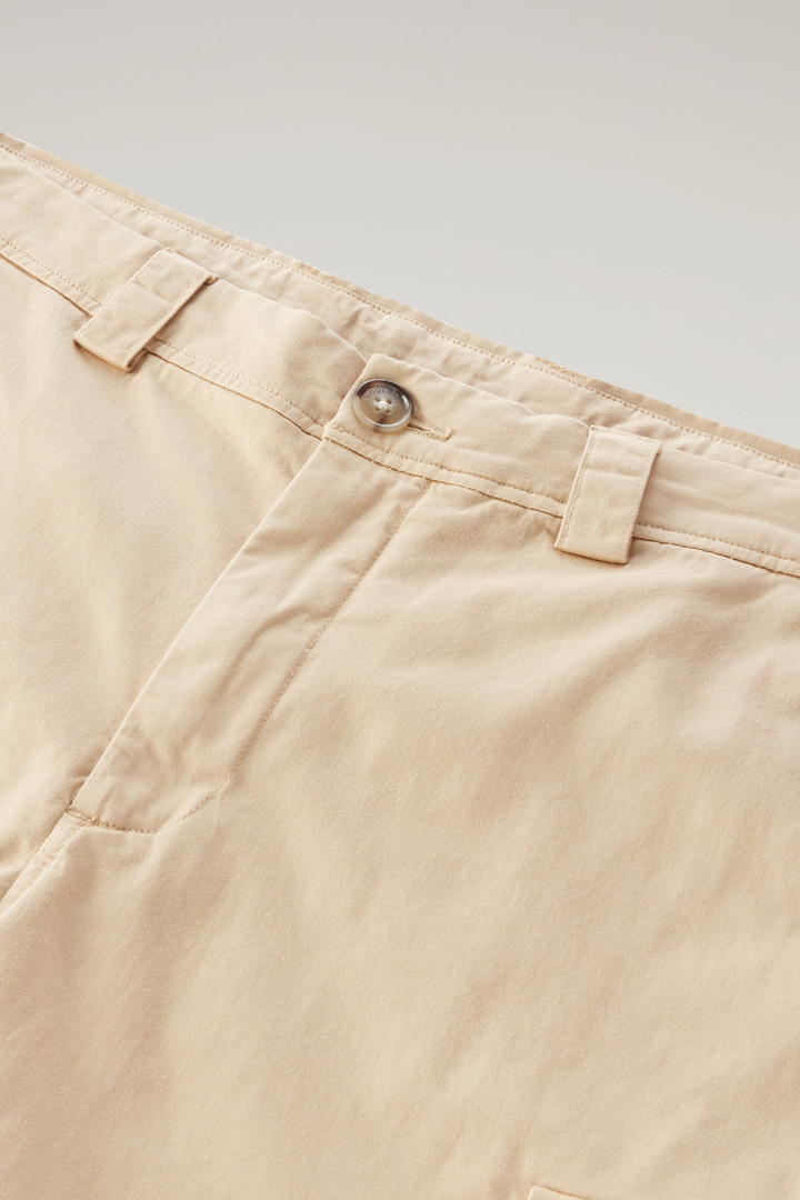 Garment-Dyed Cargo Shorts in Stretch Cotton Beige photo 5 | Woolrich