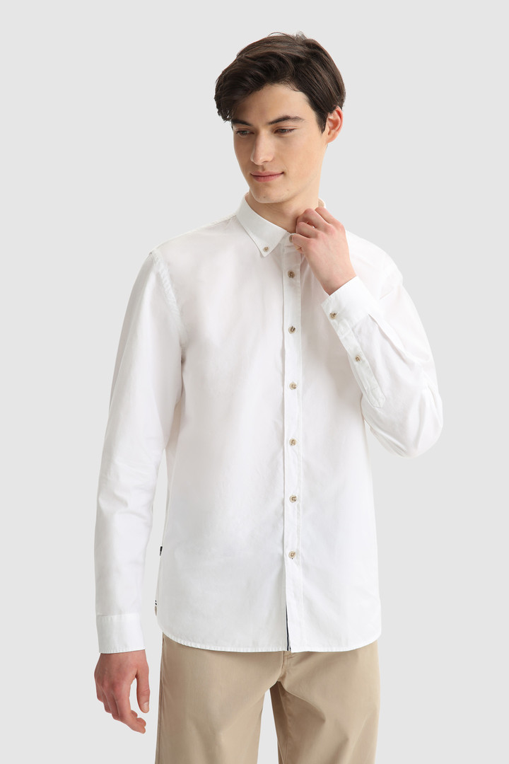 Camicia Oxford in cotone leggero tinto in capo