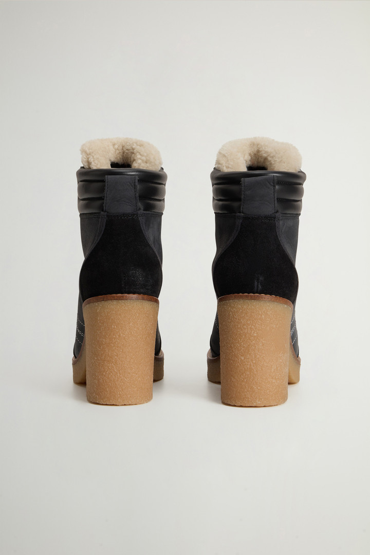 Landhill Ankle Boots in Suede Black photo 3 | Woolrich