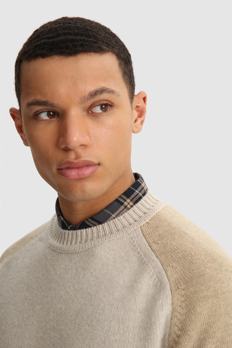 Crewneck color block sweater in pure wool