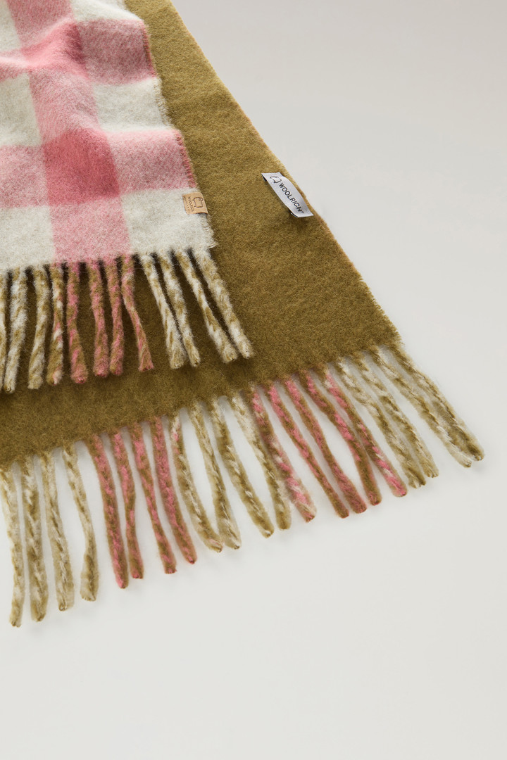 Girls' Double Face Scarf in Pure Virgin Wool Pink photo 3 | Woolrich