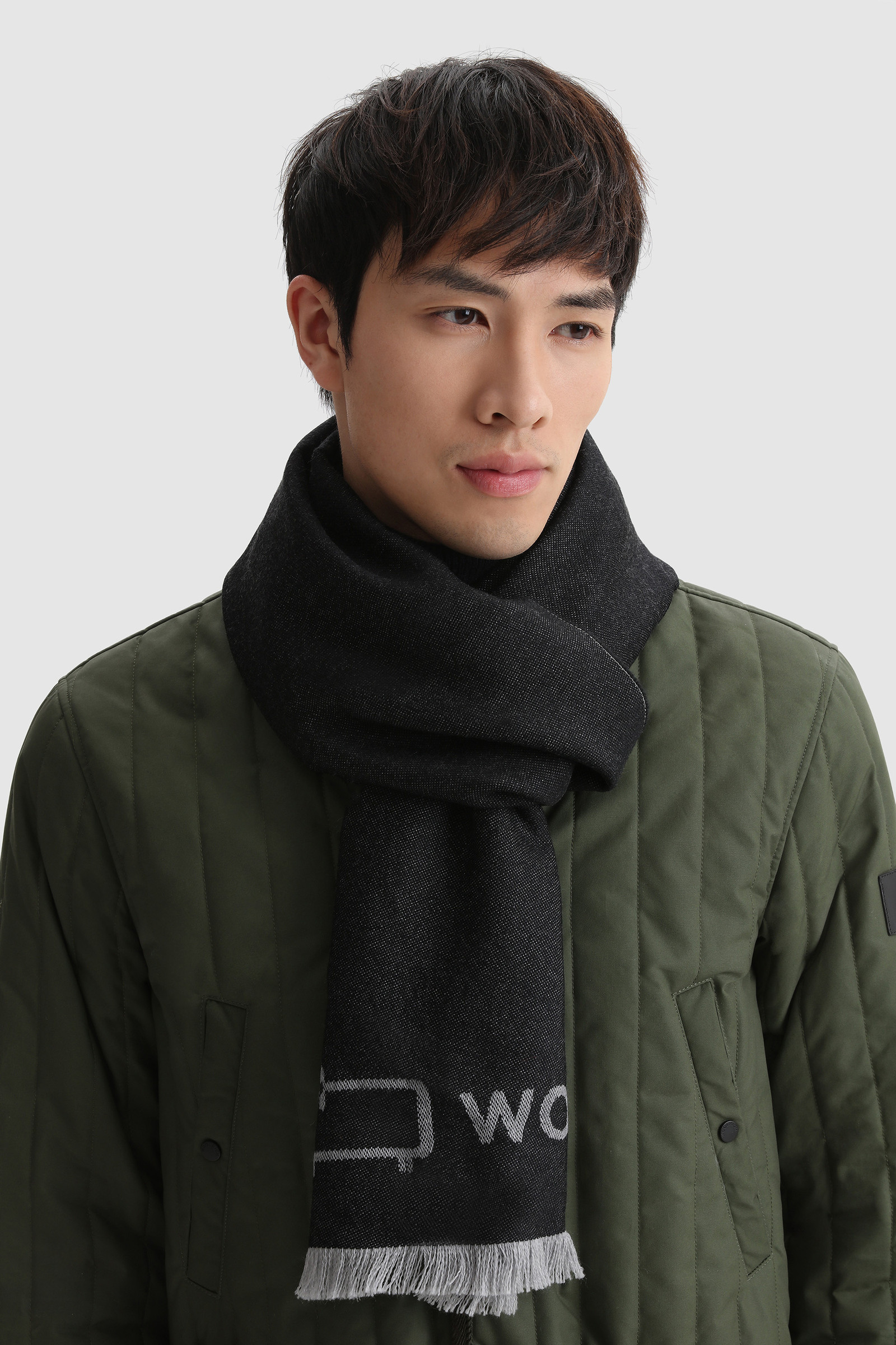 Pure Virgin Wool Scarf with Logo Black photo 4 | Woolrich