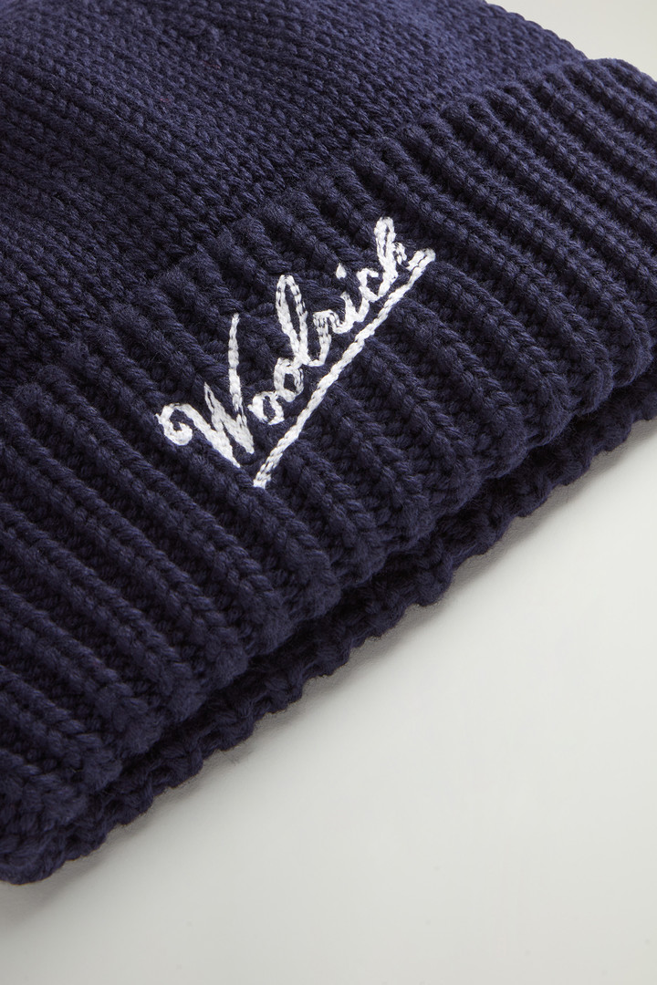 Beanie in Pure Merino Virgin Wool with Contrasting Logo Blue photo 3 | Woolrich