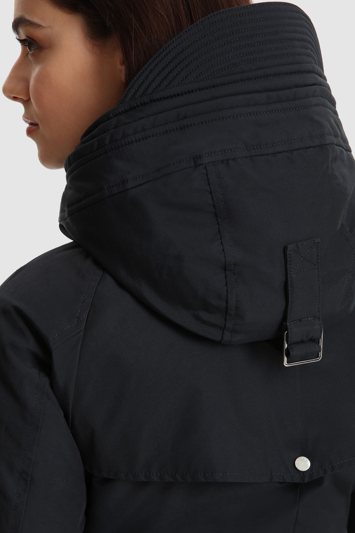 Chena Parka con cappuccio removibile