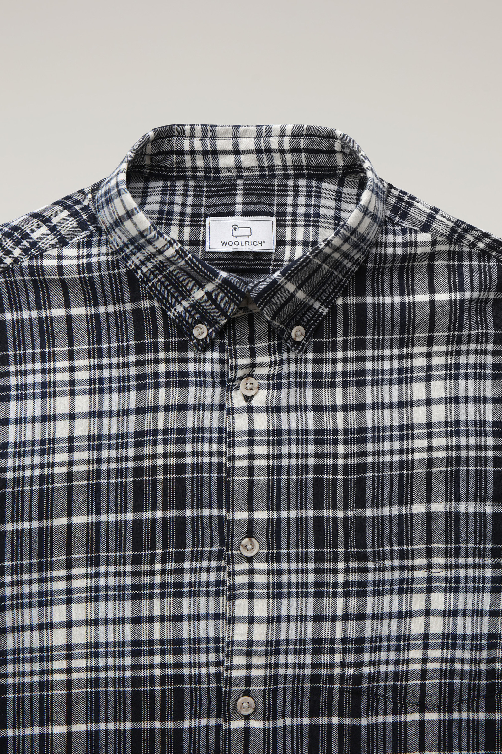 Leichtes Flanell-Shirt mit Madras-Muster Schwarz photo 6 | Woolrich