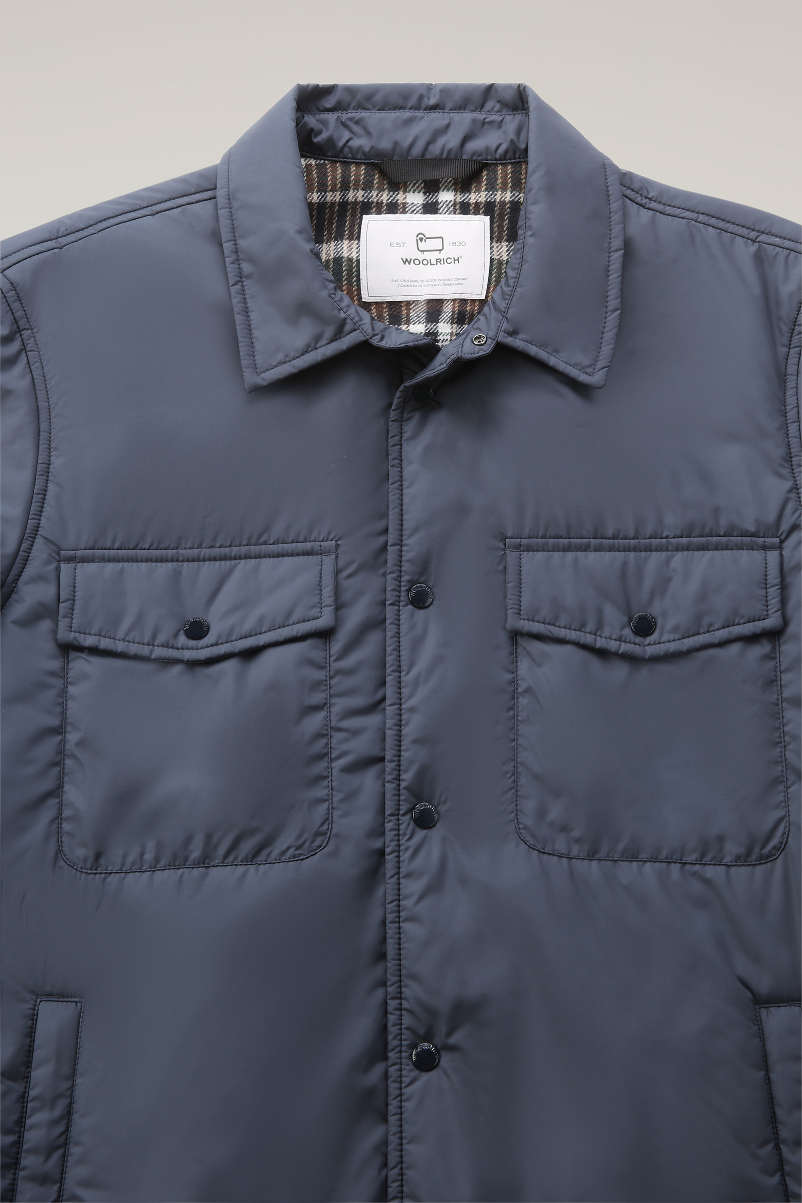 Giacca a camicia imbottita Alaskan in microfibra blu photo 6 | Woolrich