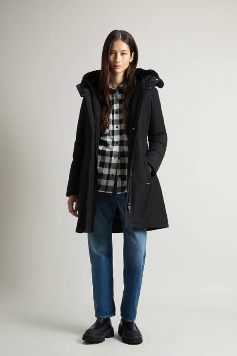 Bow Bridge Parka aus Ramar Cloth mit Pelzimitat Schwarz | Woolrich