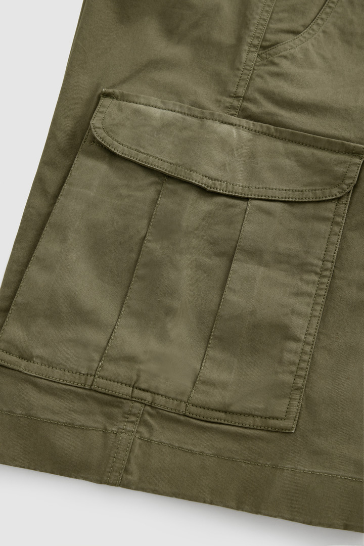 Short cargo teint en pièce vert photo 7 | Woolrich